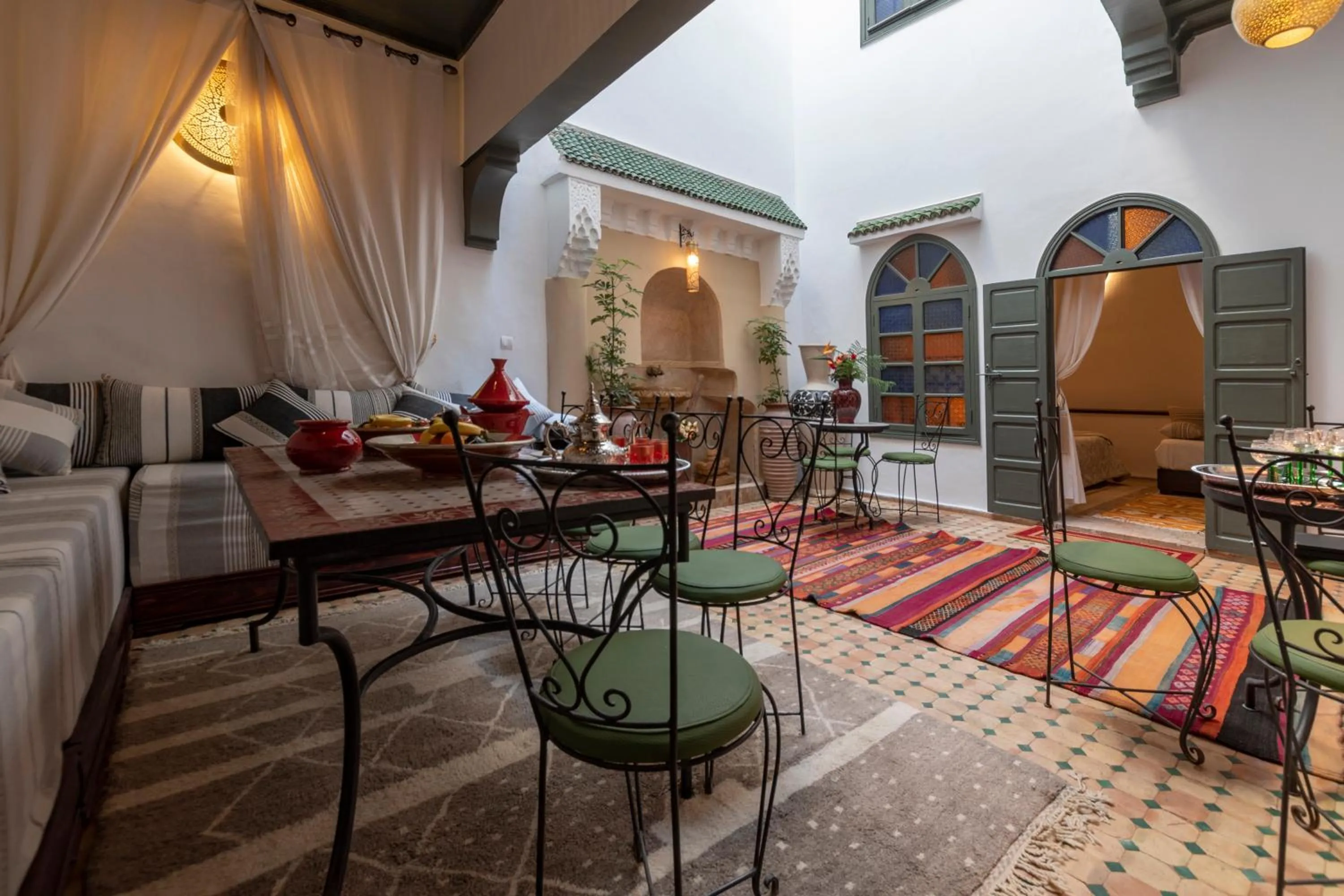 Living room in Riad dar El Arsa Rooftop & jacuzzi