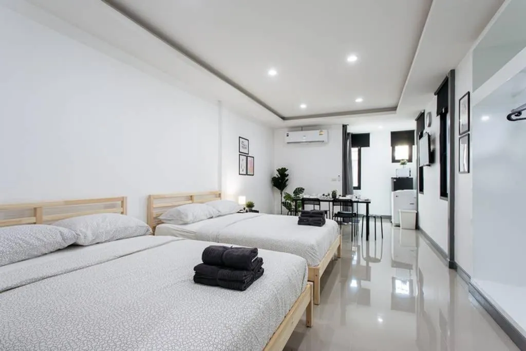 Bed in P4 Silom Large 2beds full kitchen WIFI 4-6pax