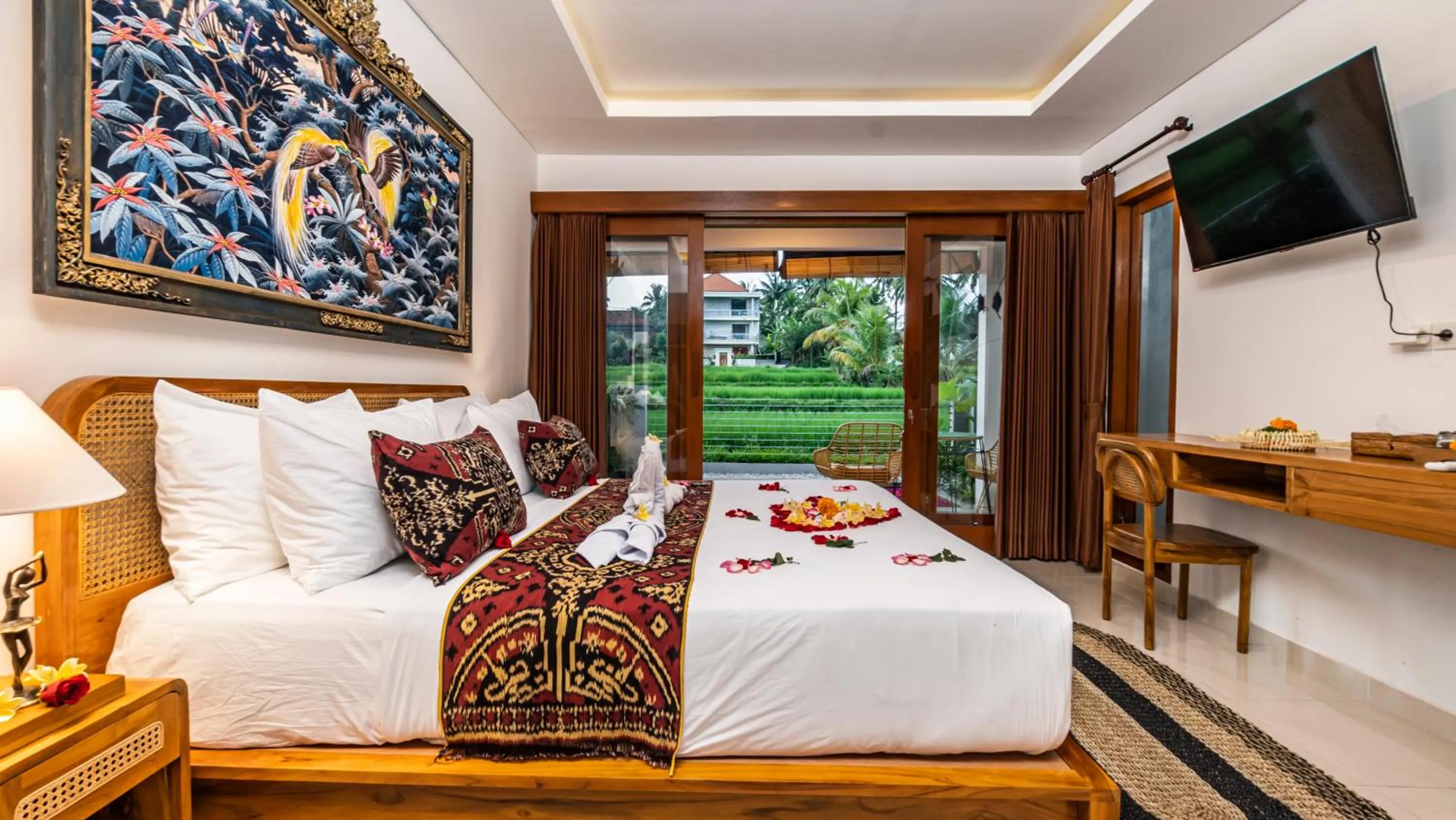 Bed in Putih DCarik Ubud
