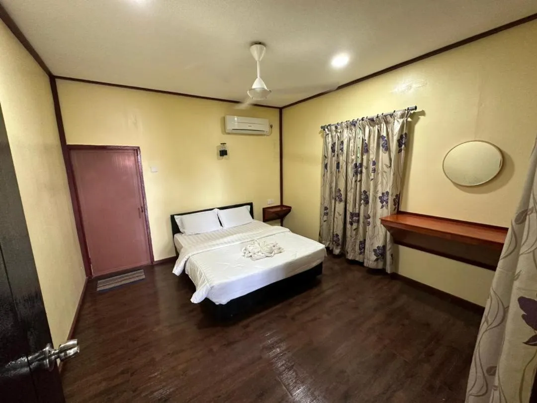 Bed in Sukau Greenview Lodge