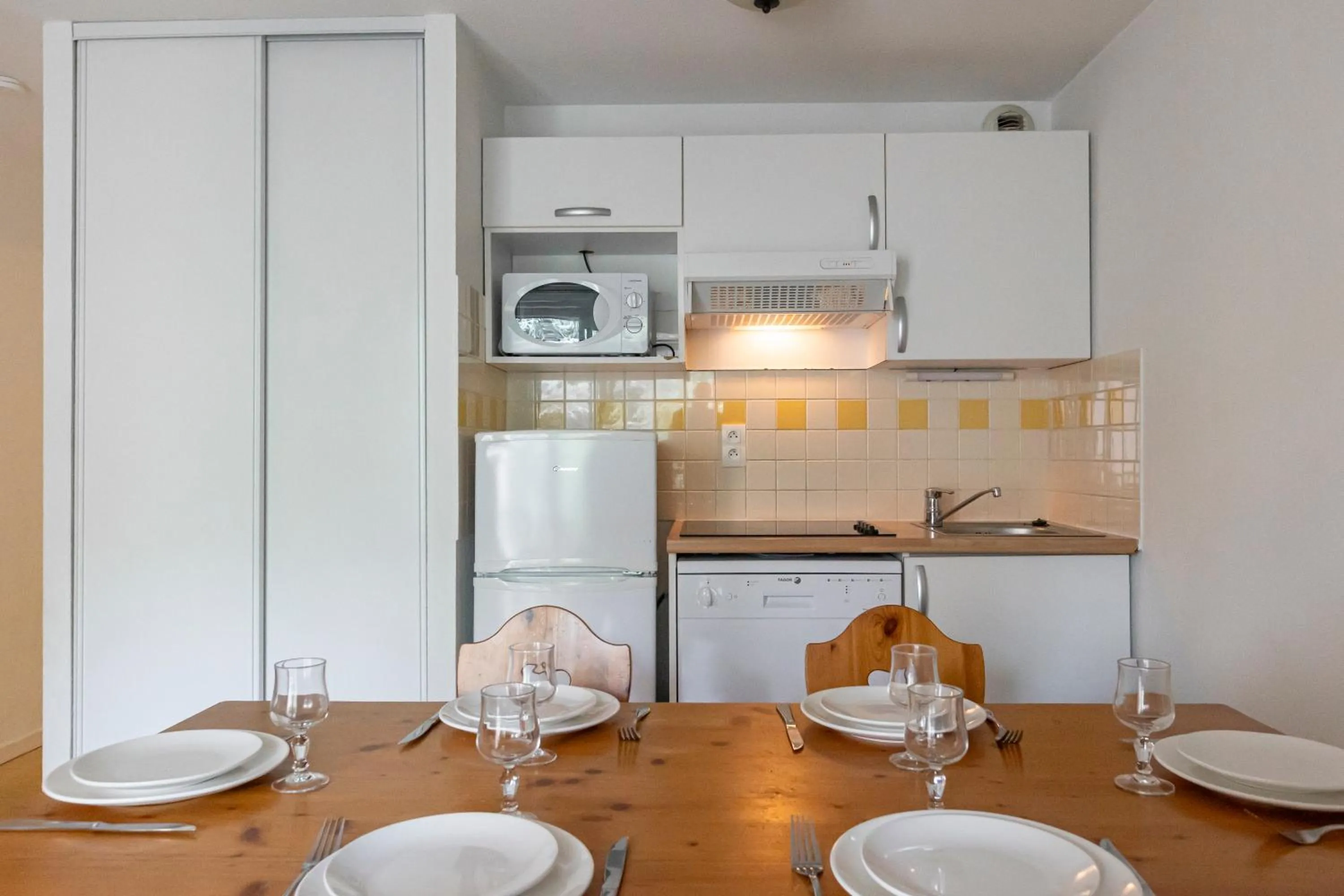 Kitchen or kitchenette in Résidence Odalys Soleil d'Aure