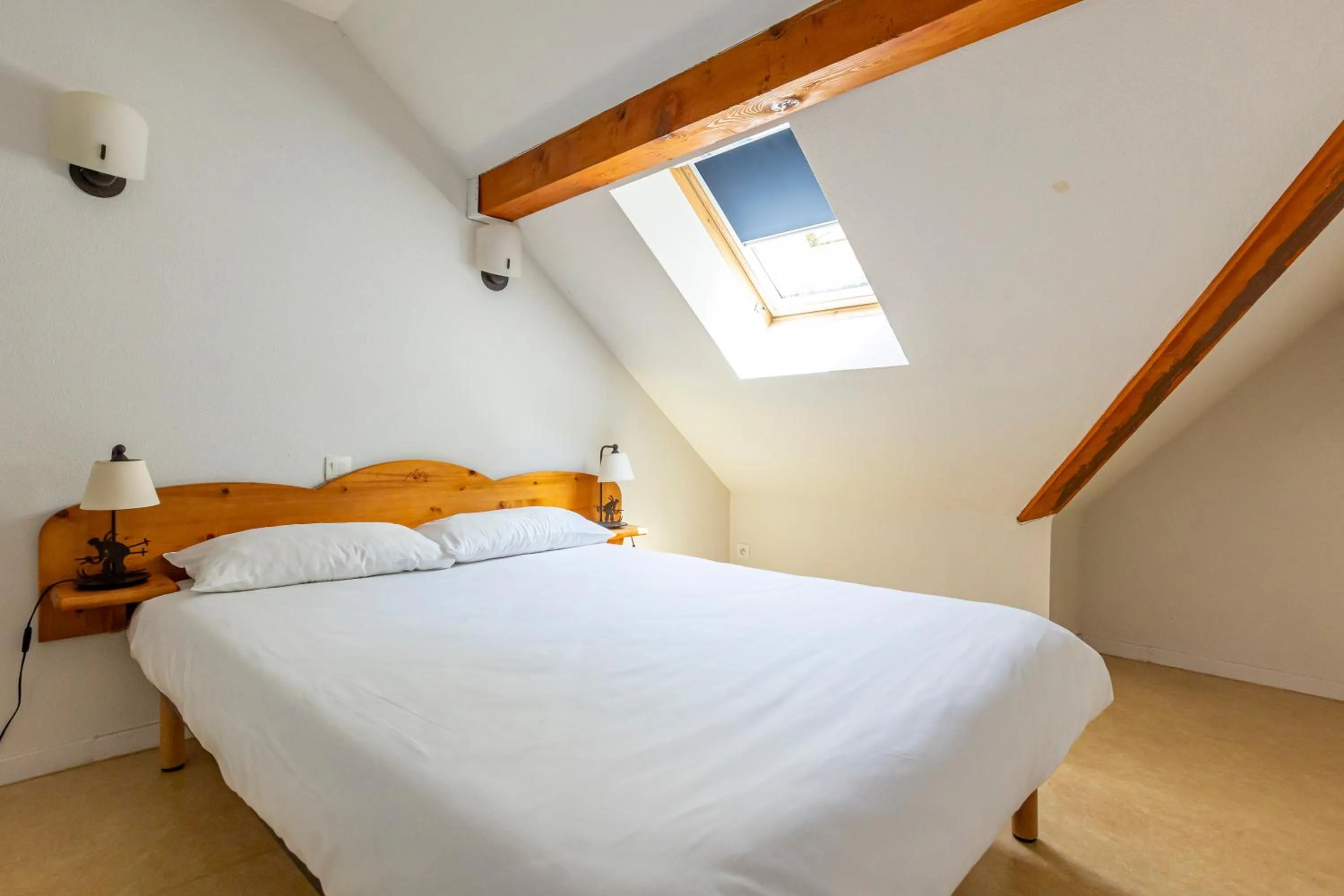 Bedroom, Bed in Résidence Odalys Soleil d'Aure