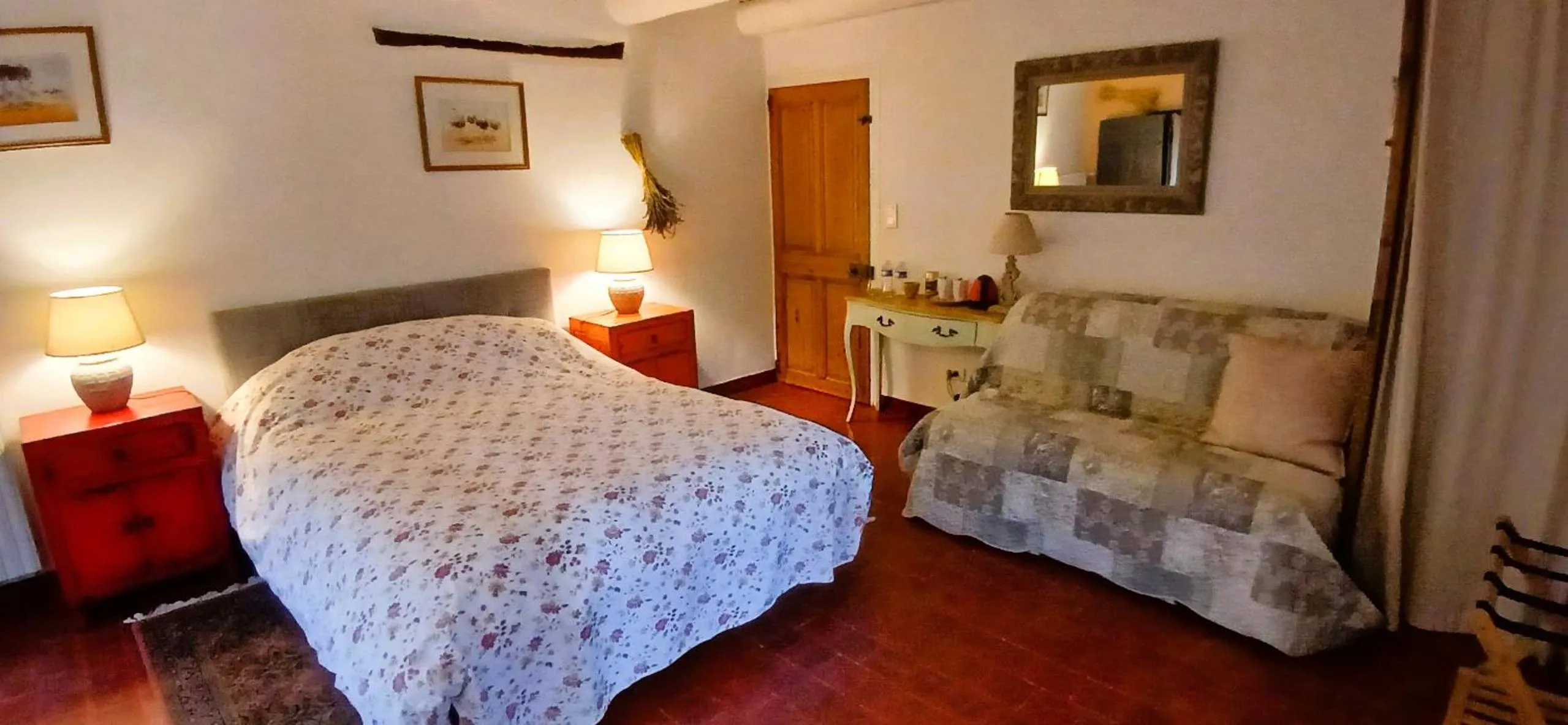 Photo of the whole room, Bed in Le Ptit Cottage