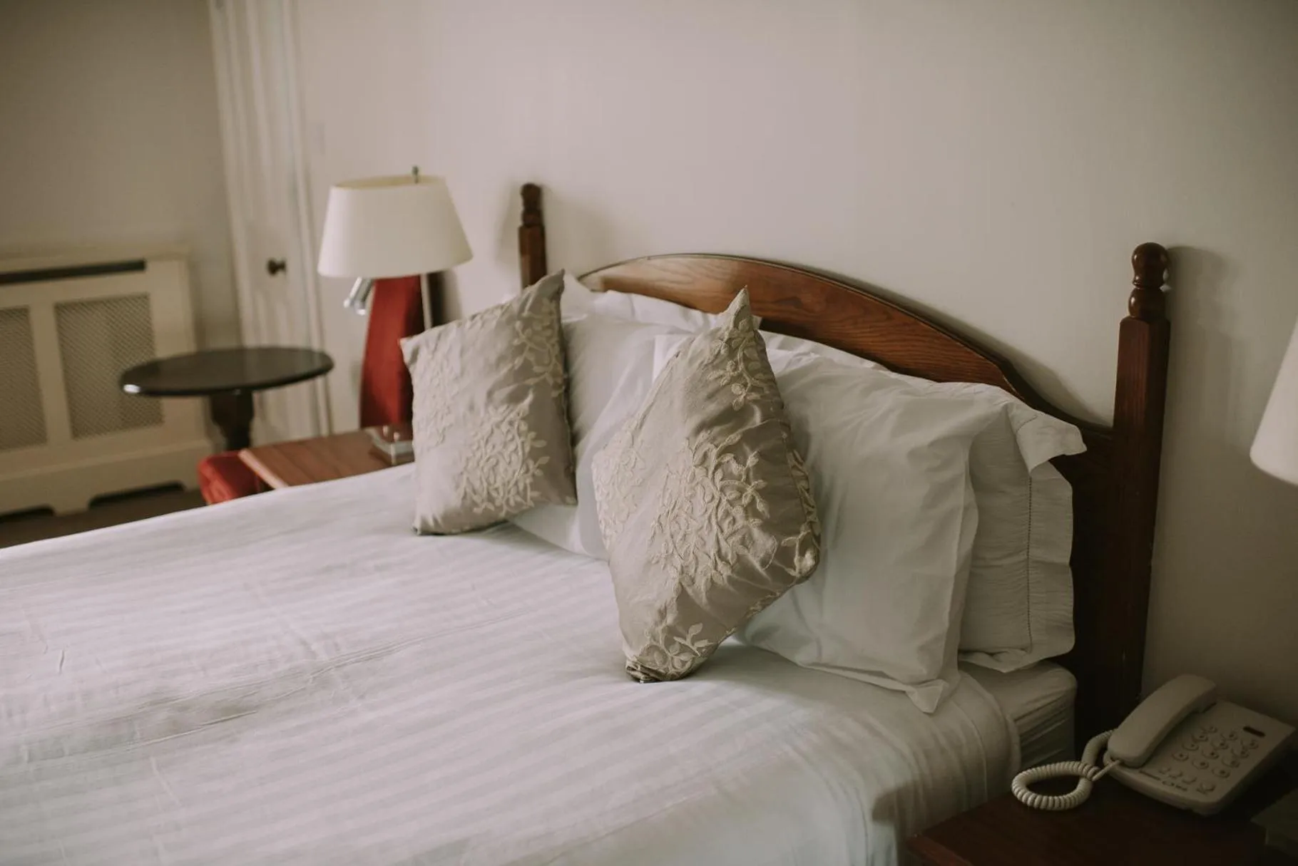 Bed in Royal Valentia Hotel