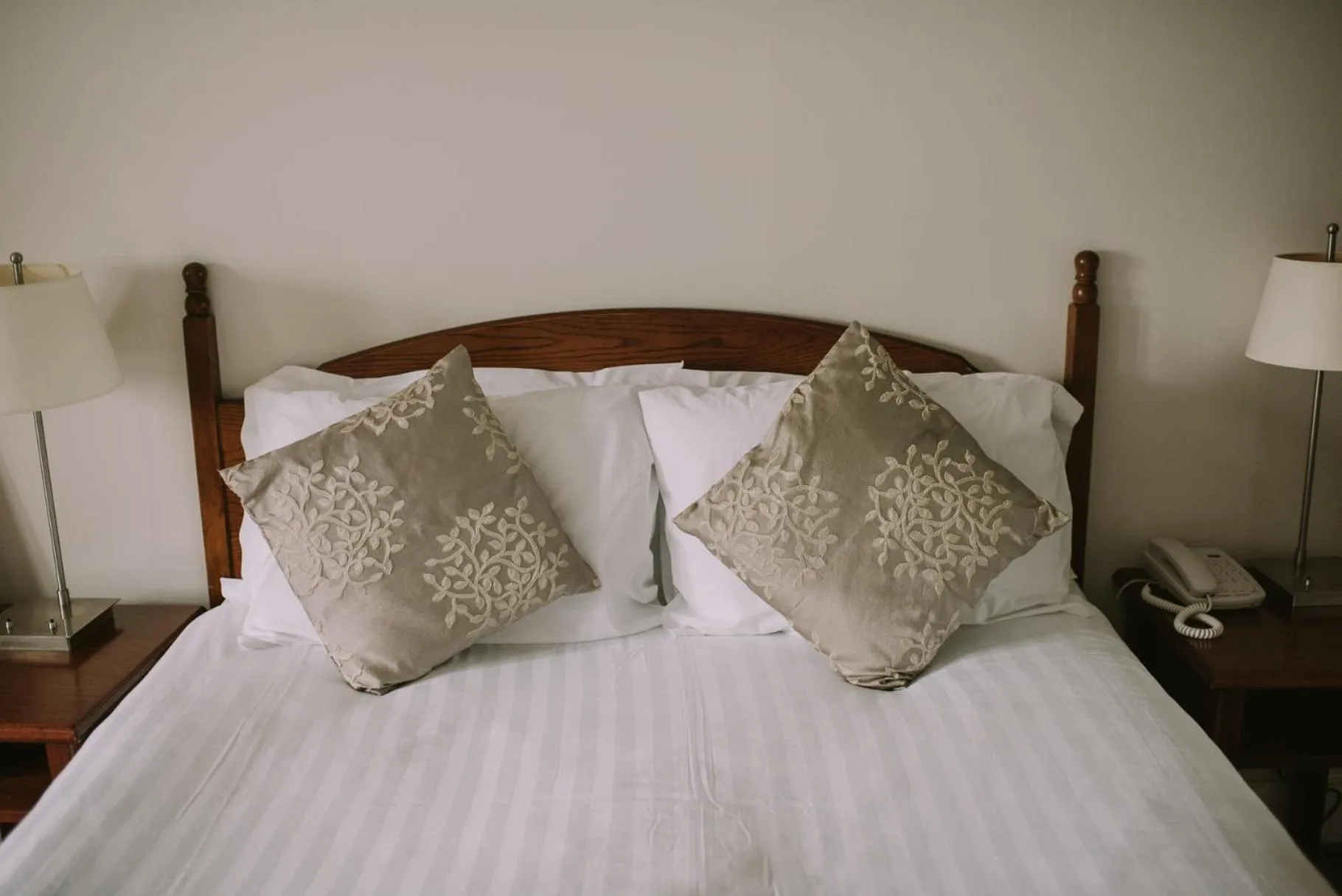 Bed in Royal Valentia Hotel