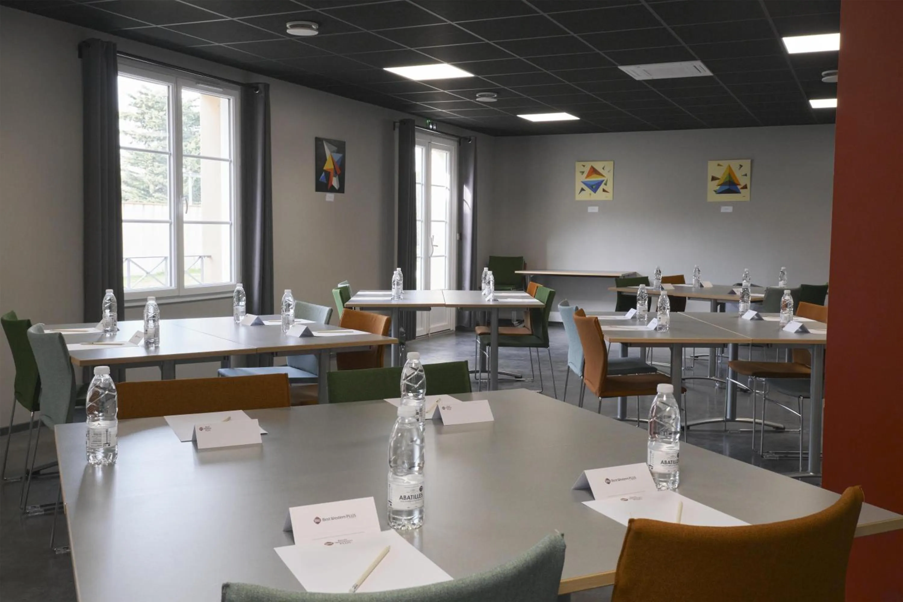 Meeting/conference room in Best Western Plus Le Canard sur le Toit