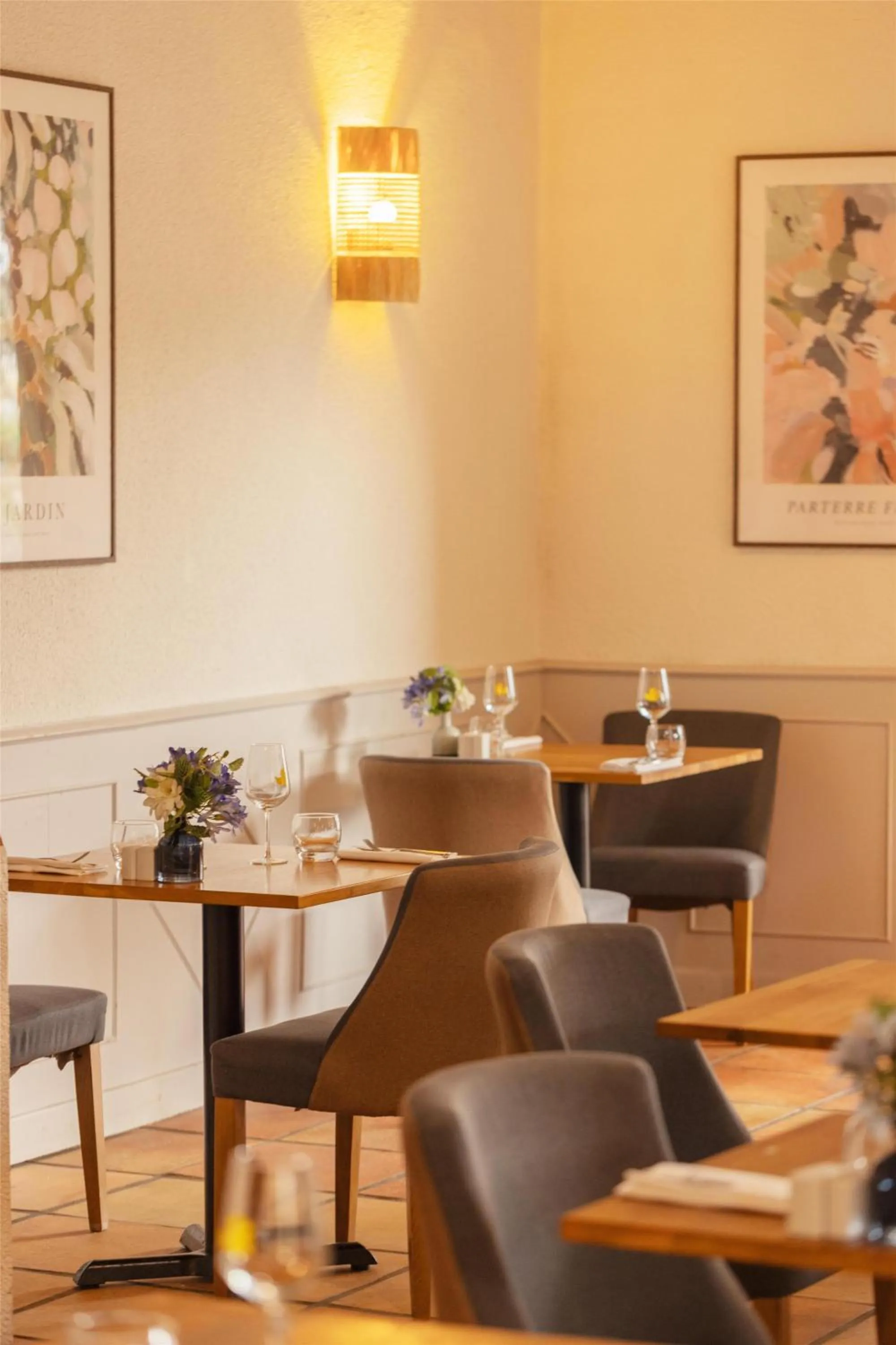 Restaurant/places to eat in Best Western Plus Le Canard sur le Toit