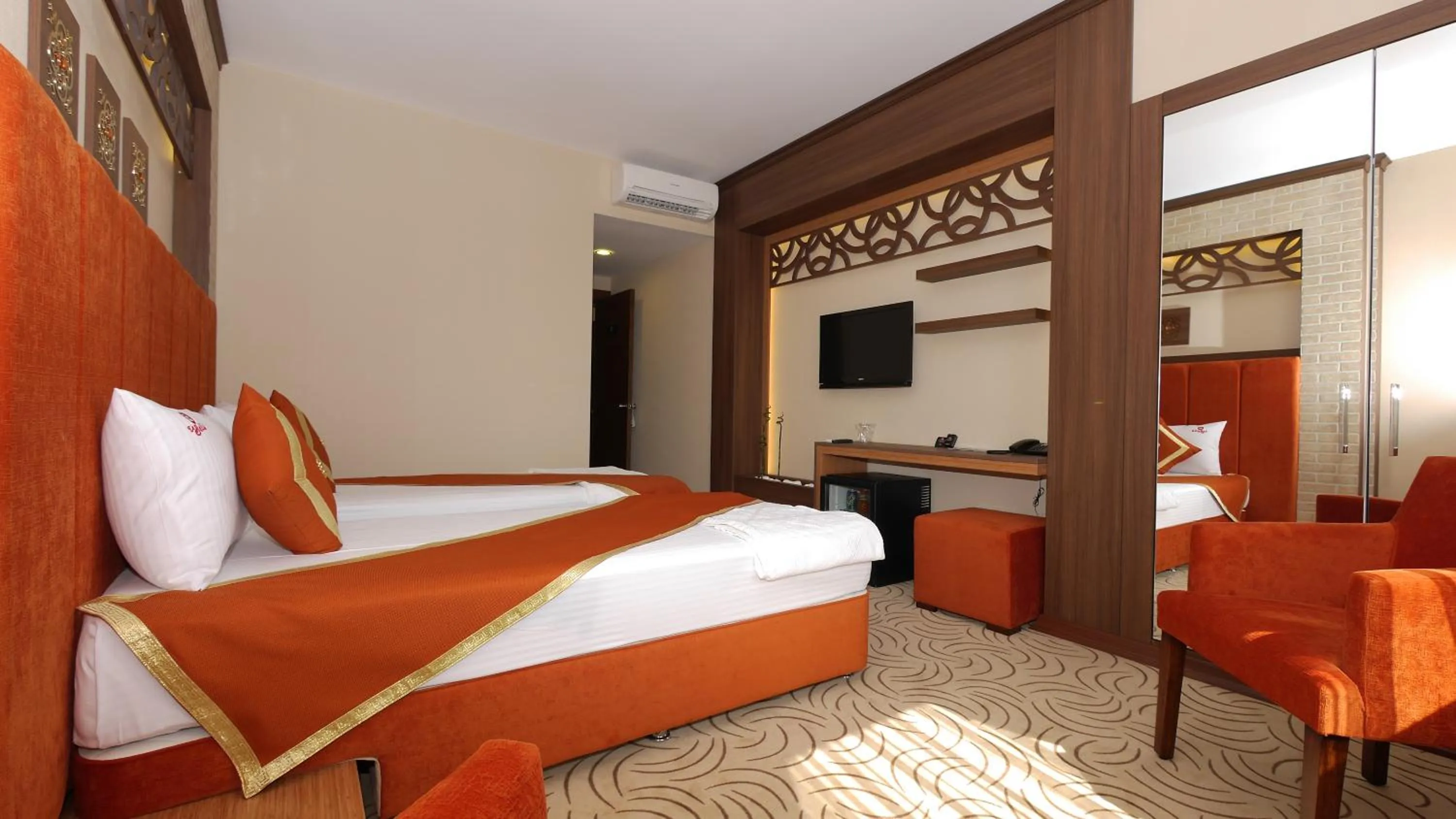 Bed in Hotel Labella Bergama