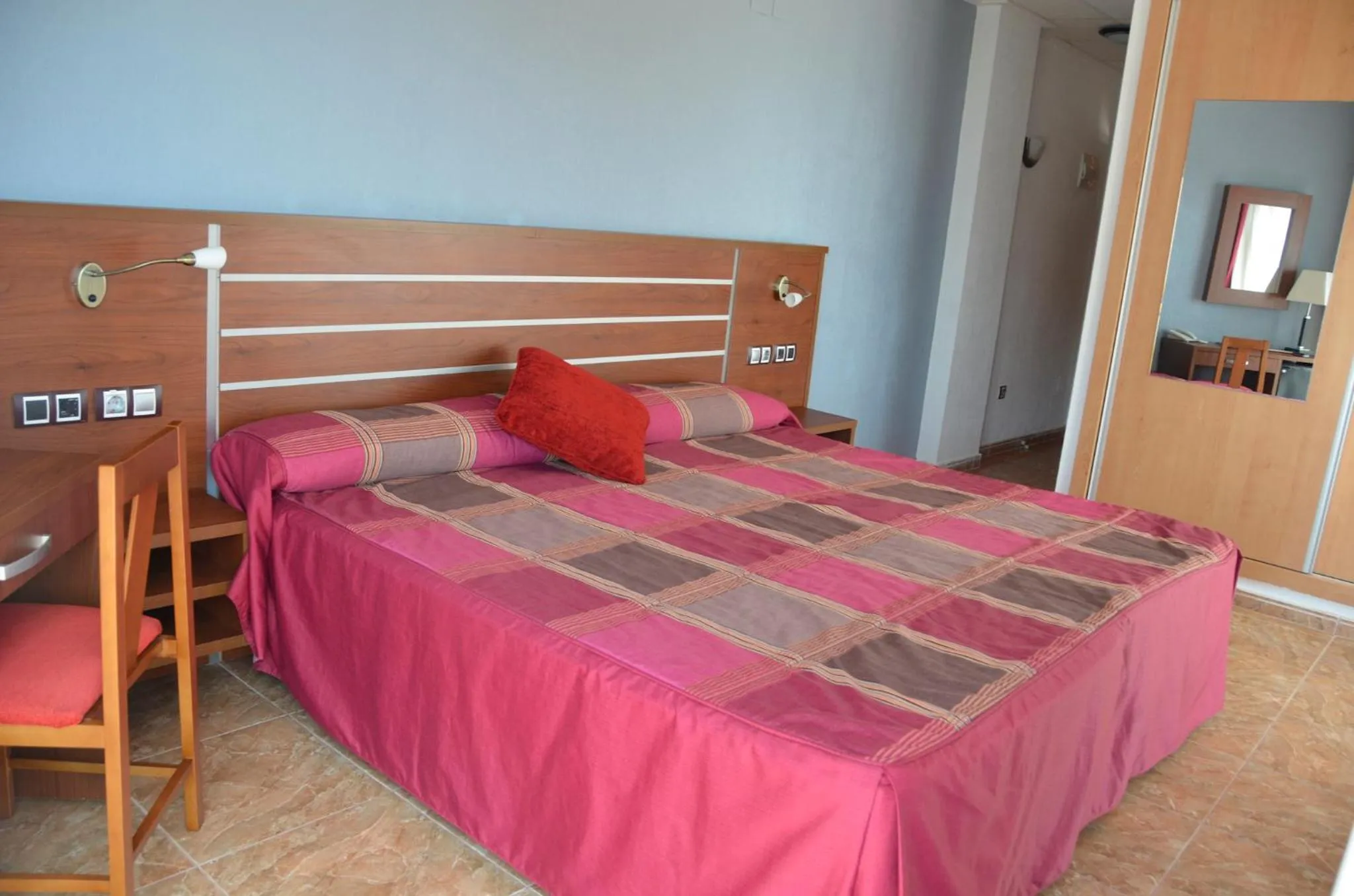 Bed in La Familia Gallo Rojo
