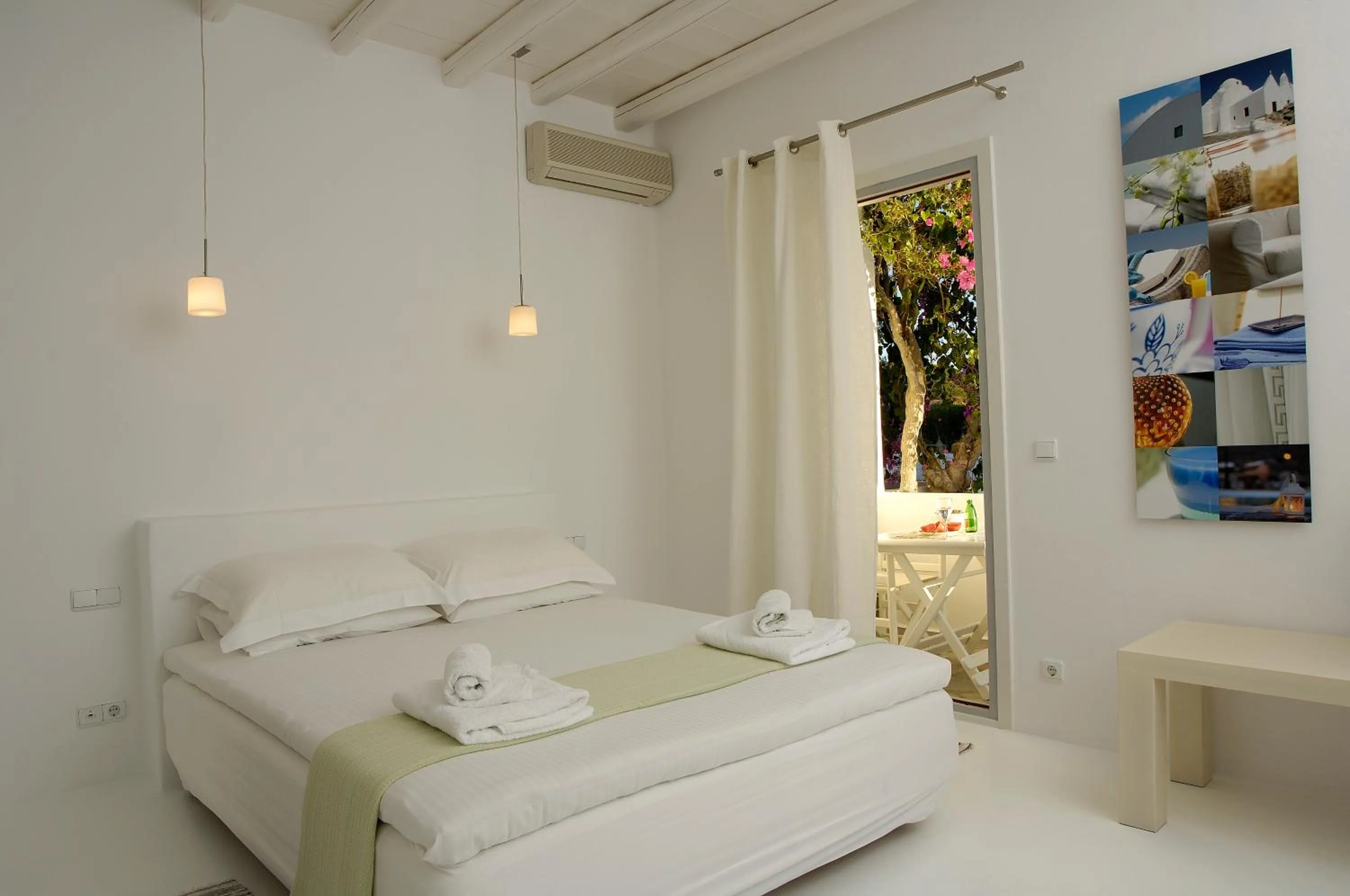 Bedroom, Bed in Kapetan Tasos Suites