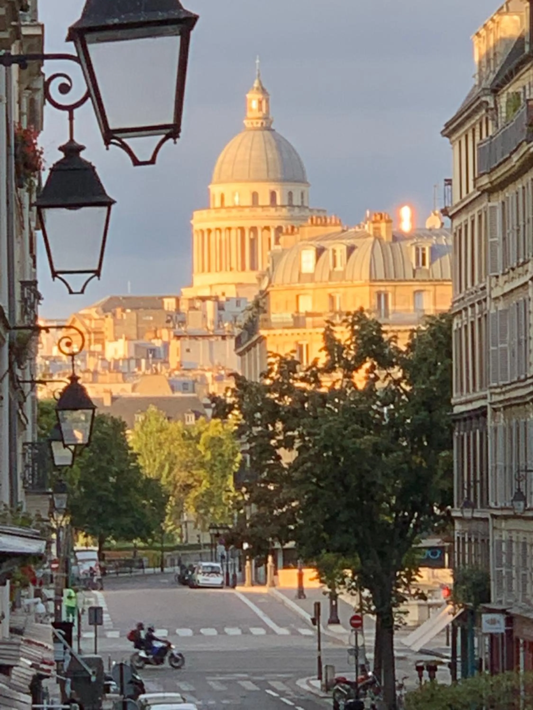 PARIS RIVOLI NOTRE DAME Chambre d'Hôtes Studio Private