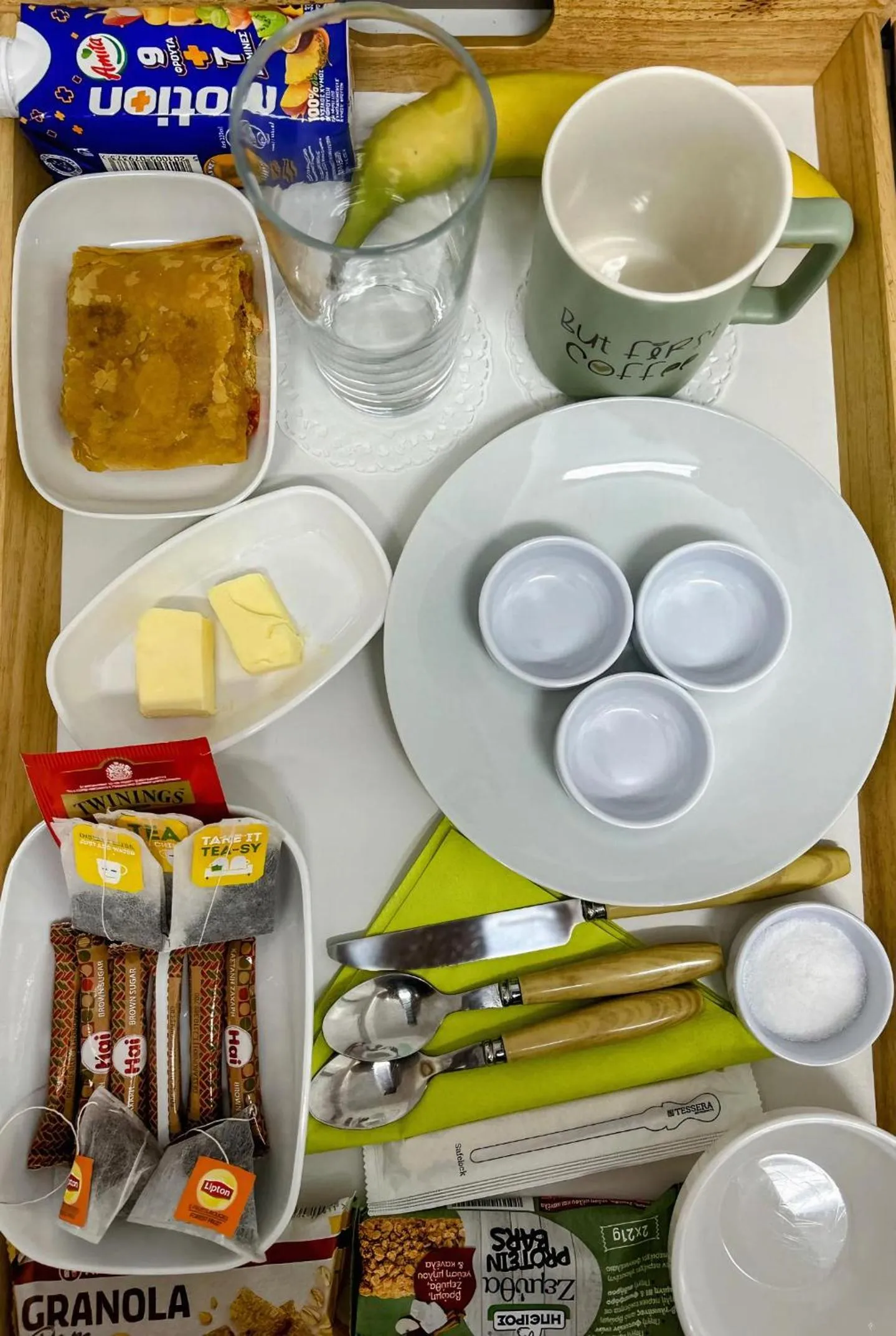 Breakfast in Almyris