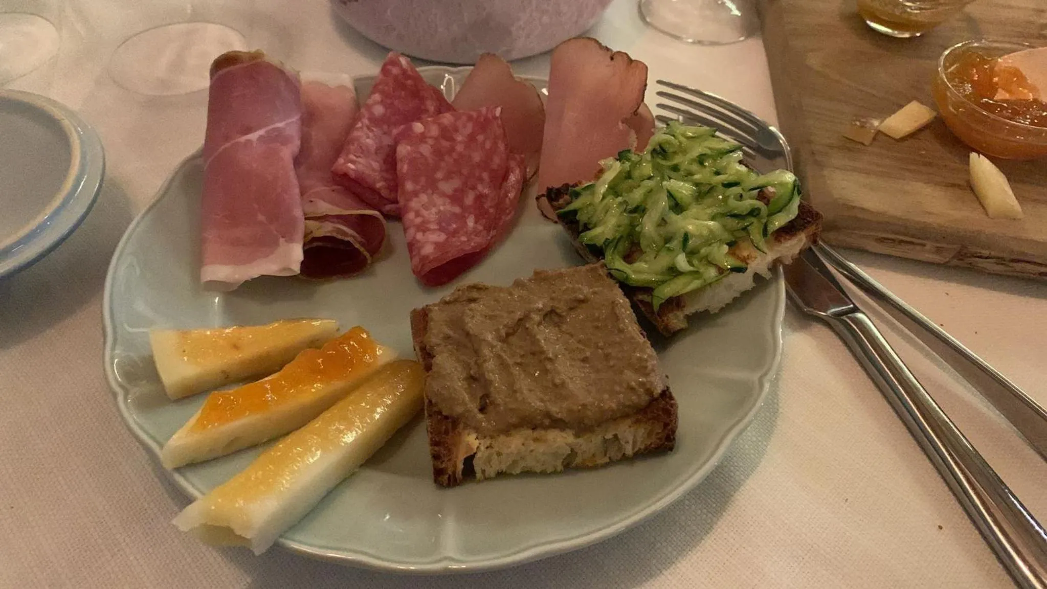 Restaurant/places to eat in Agriturismo Podere Farnesiana