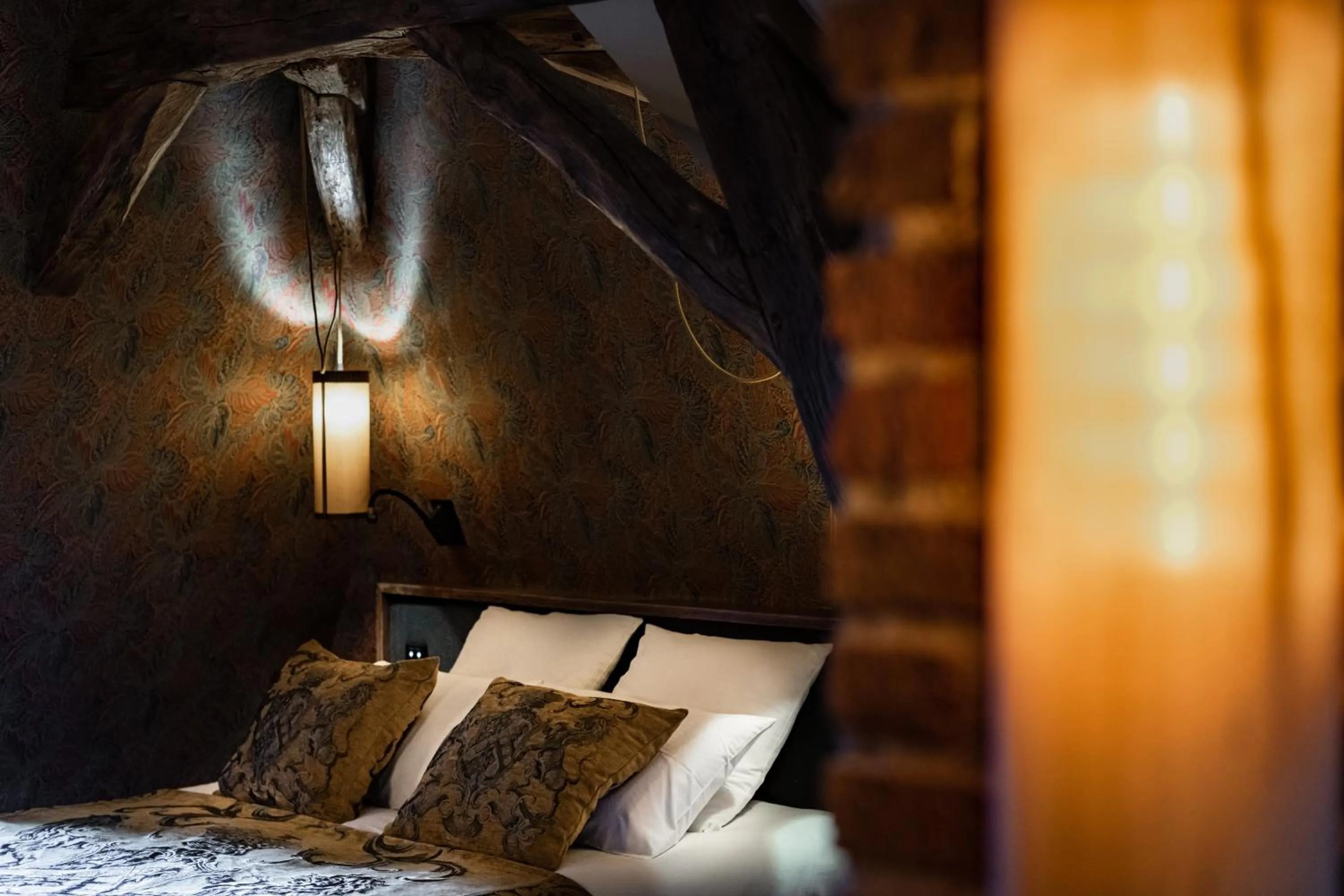 Bed in Château de Maubreuil