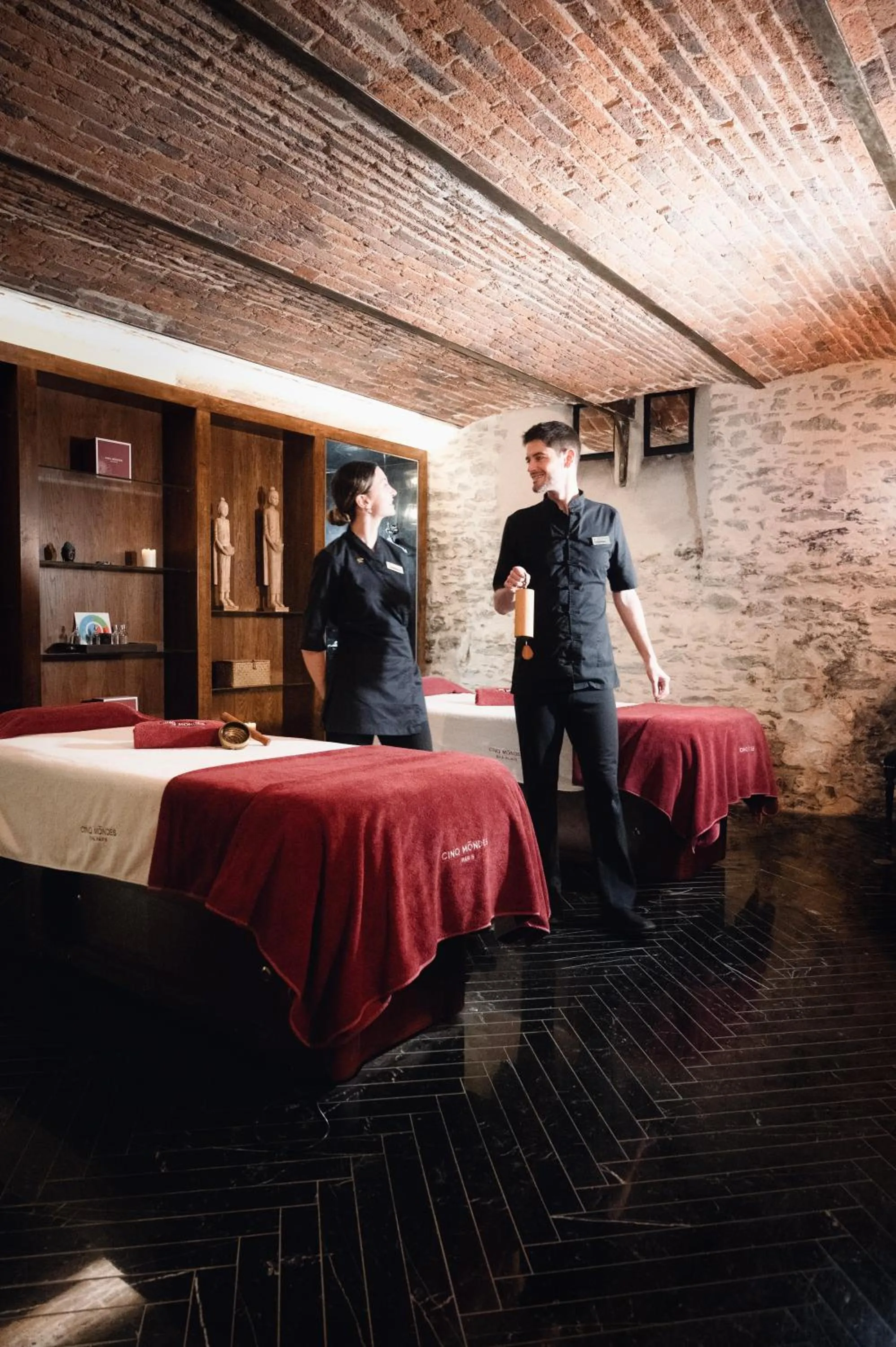 Massage, Bed in Château de Maubreuil
