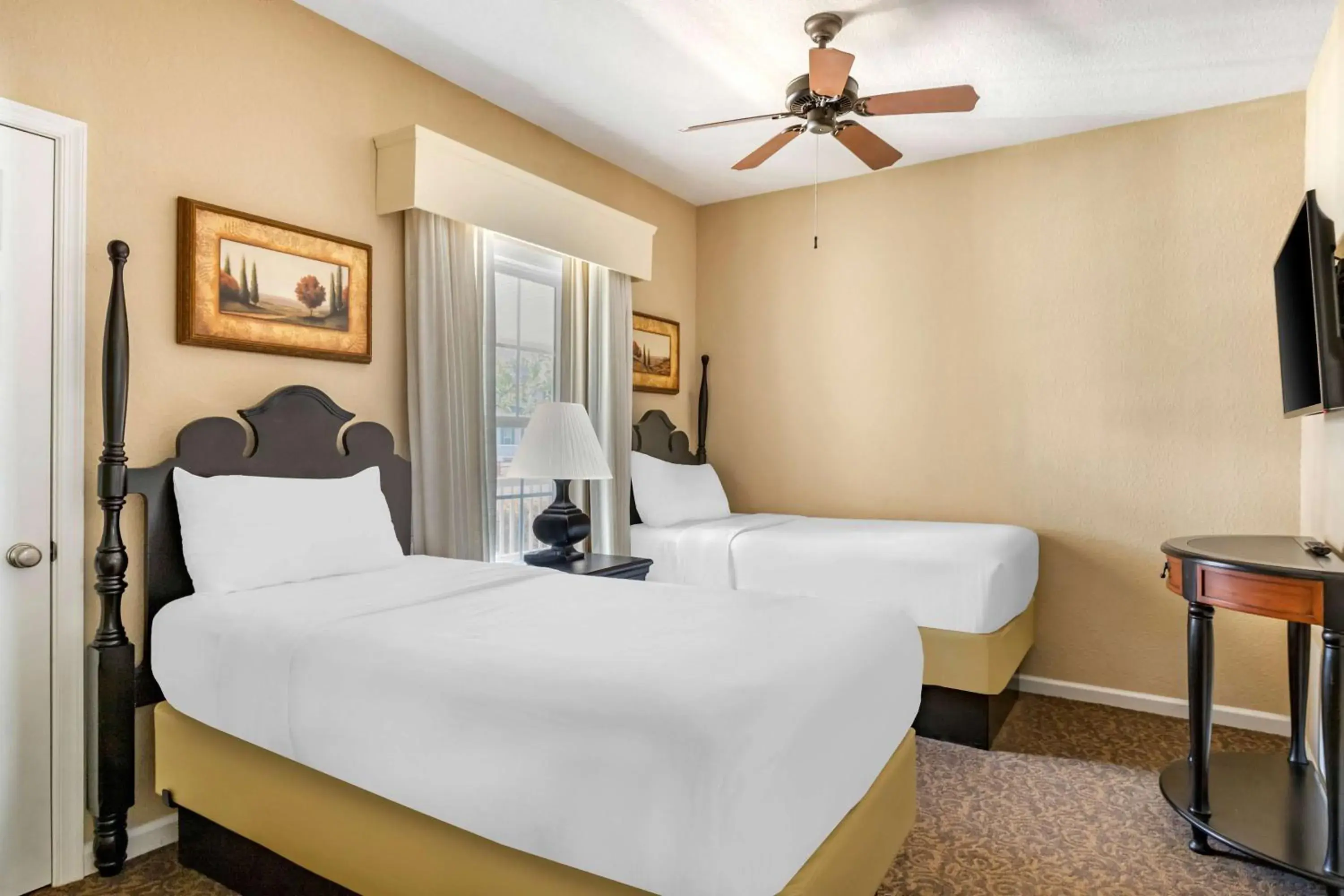 Two Bedroom Ground Floor Suite with Sofabed in Hilton Vacation Club The Historic Powhatan Williamsburg Two Bedroom Ground Floor Suite with Sofabed in Hilton Vacation Club The Historic Powhatan Williamsburg