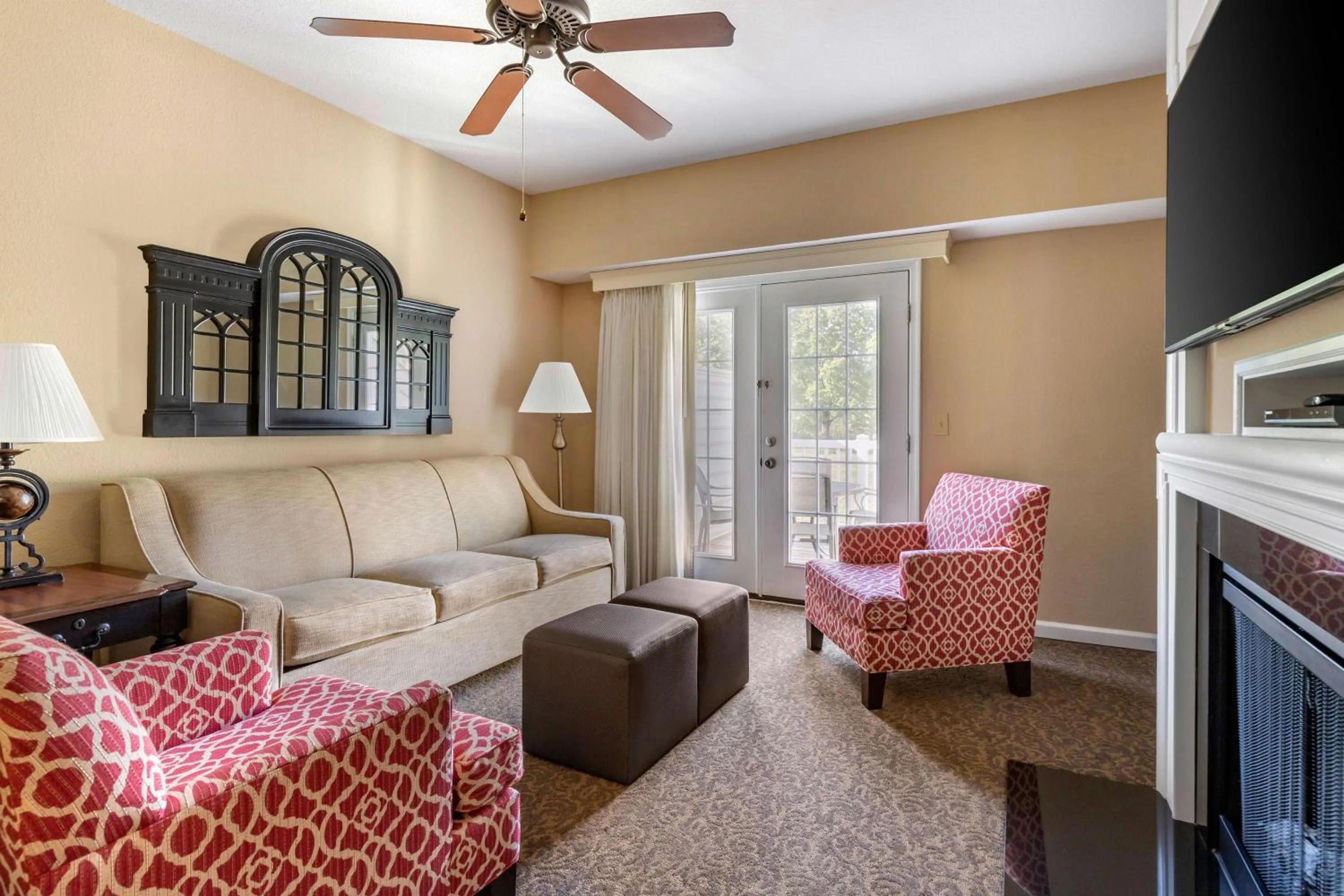 Living room in Hilton Vacation Club The Historic Powhatan Williamsburg