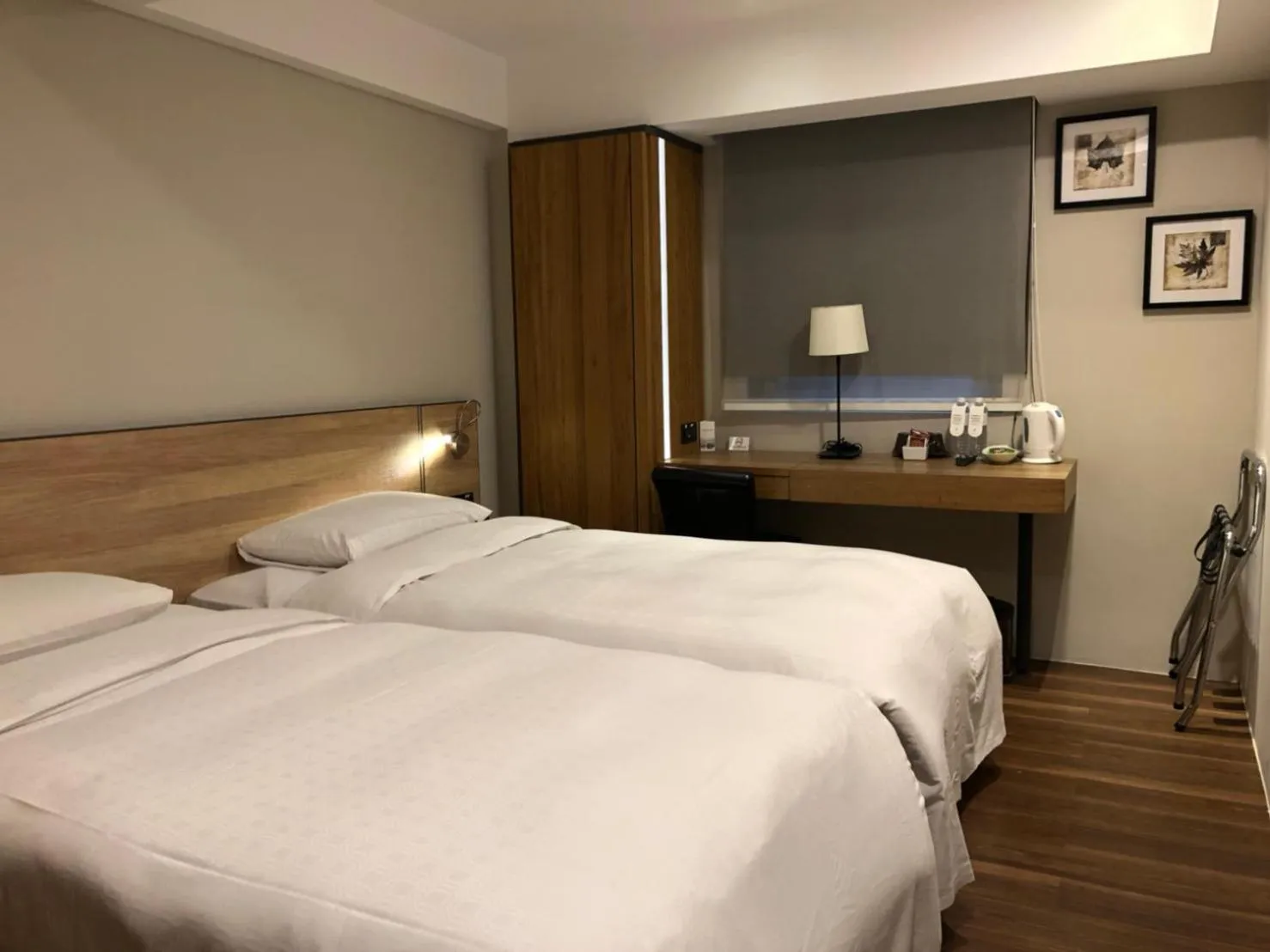 Photo of the whole room, Bed in Simple + Hotel