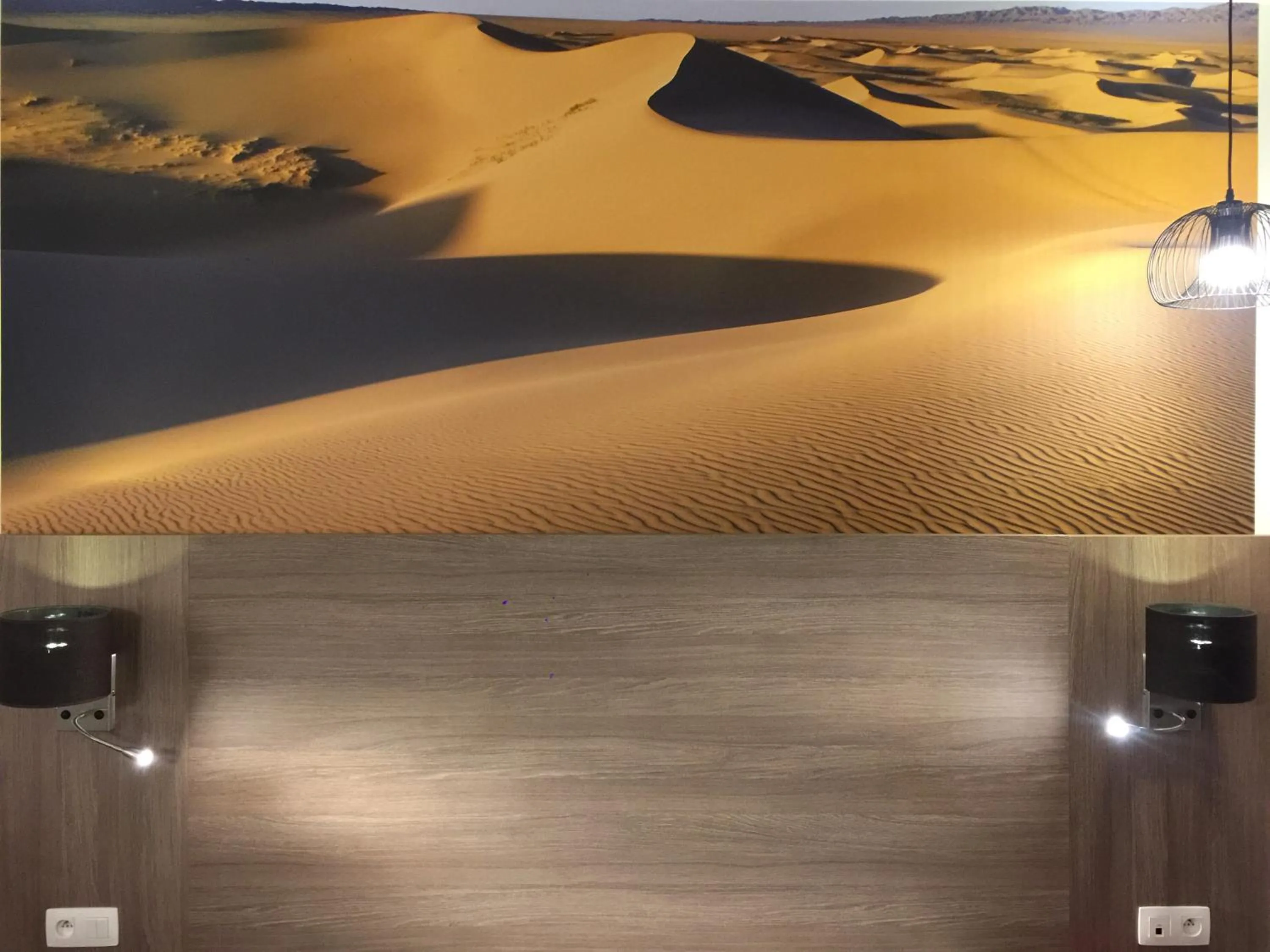 Bedroom in cité impériale ye