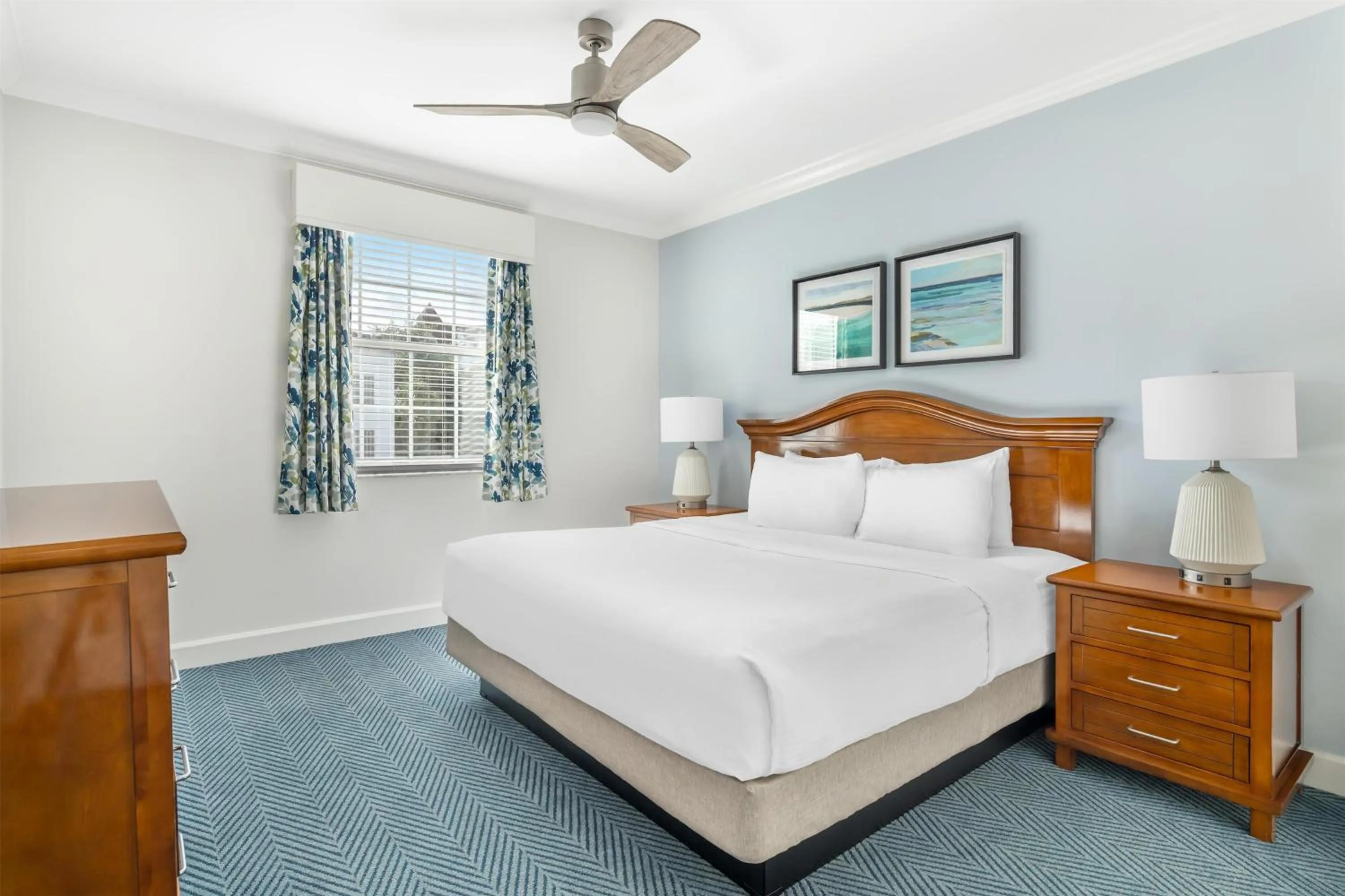 Bed in Hilton Vacation Club Grand Beach Orlando