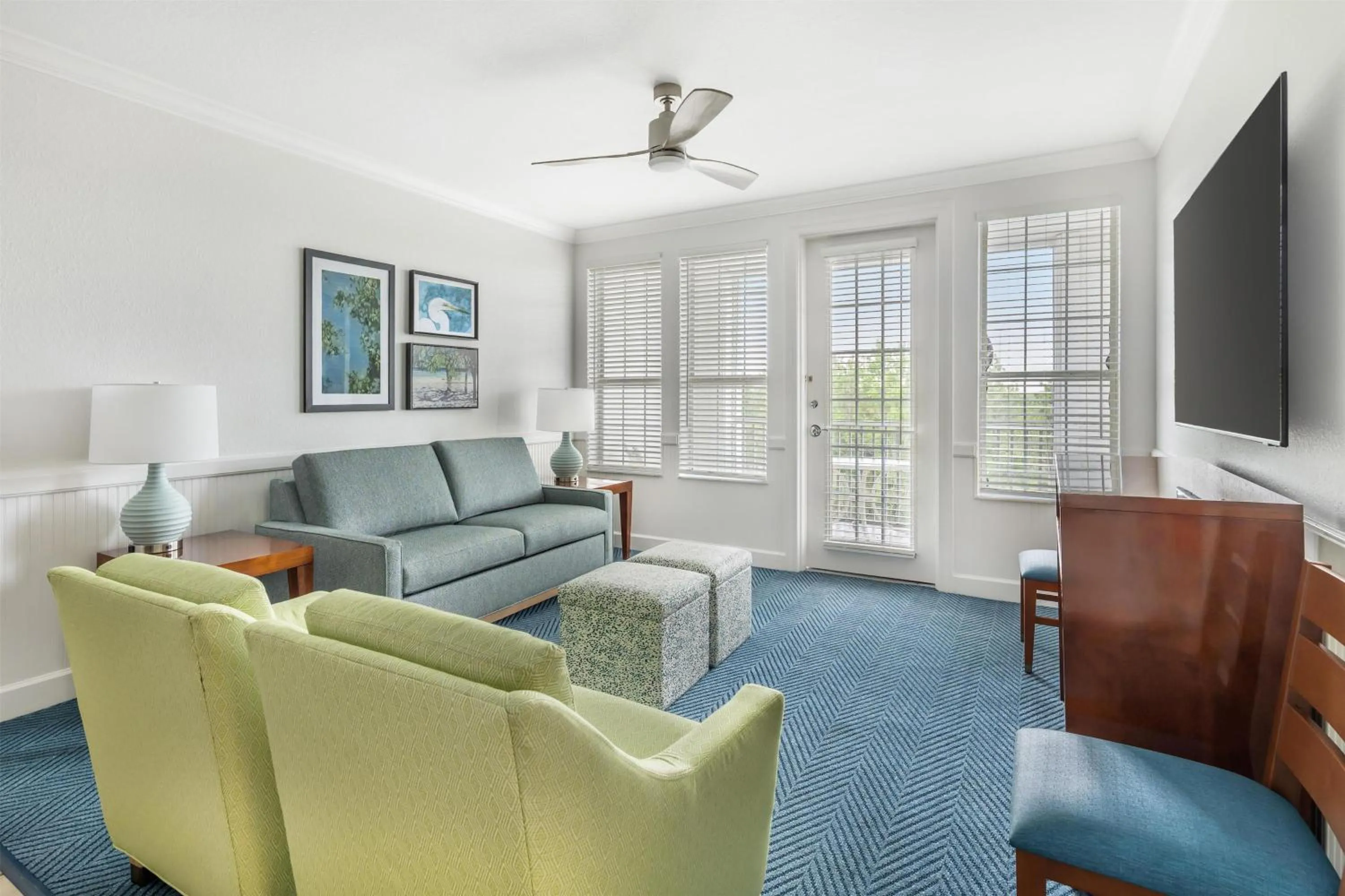 Living room in Hilton Vacation Club Grand Beach Orlando