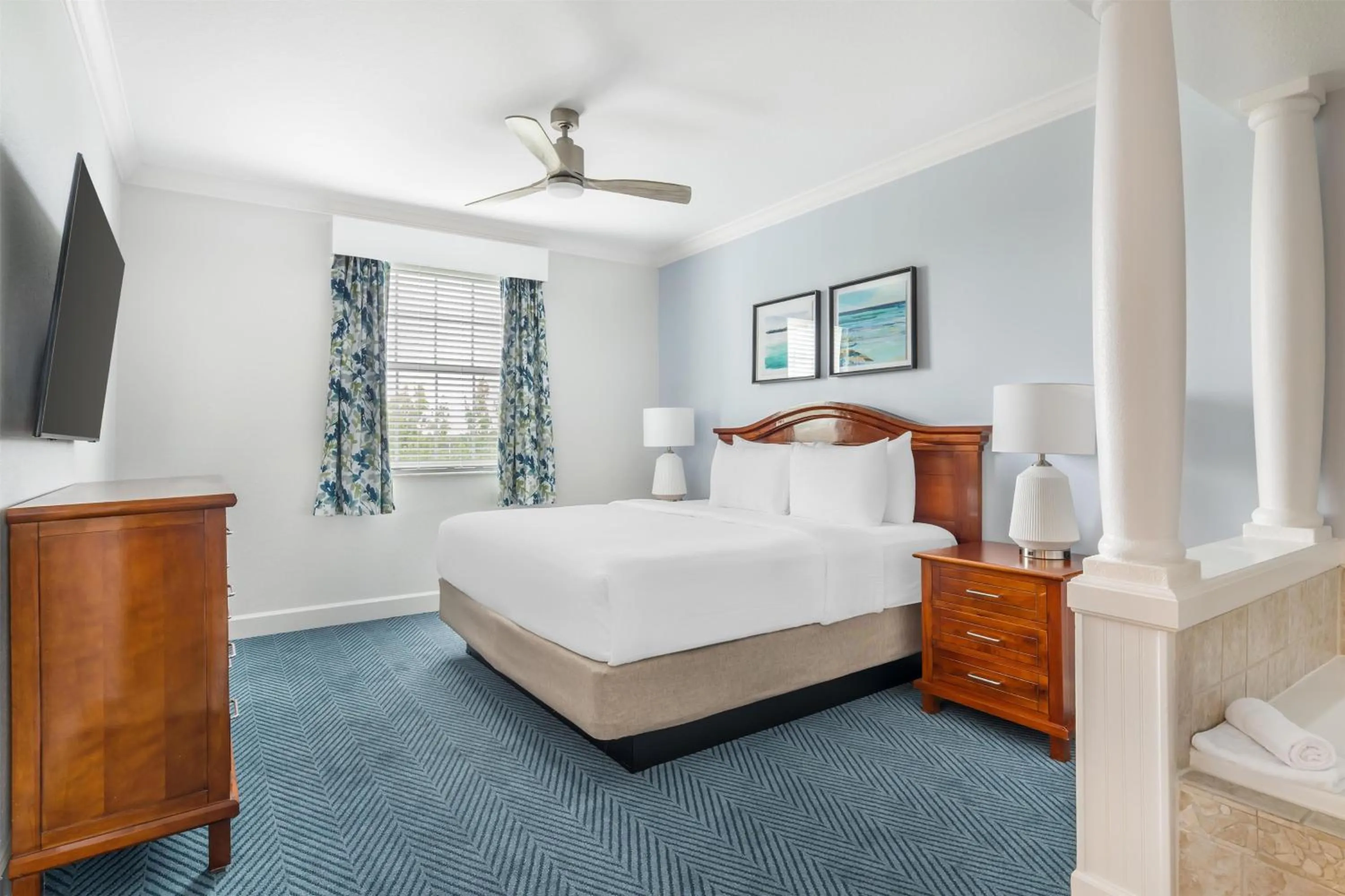 Bed in Hilton Vacation Club Grand Beach Orlando