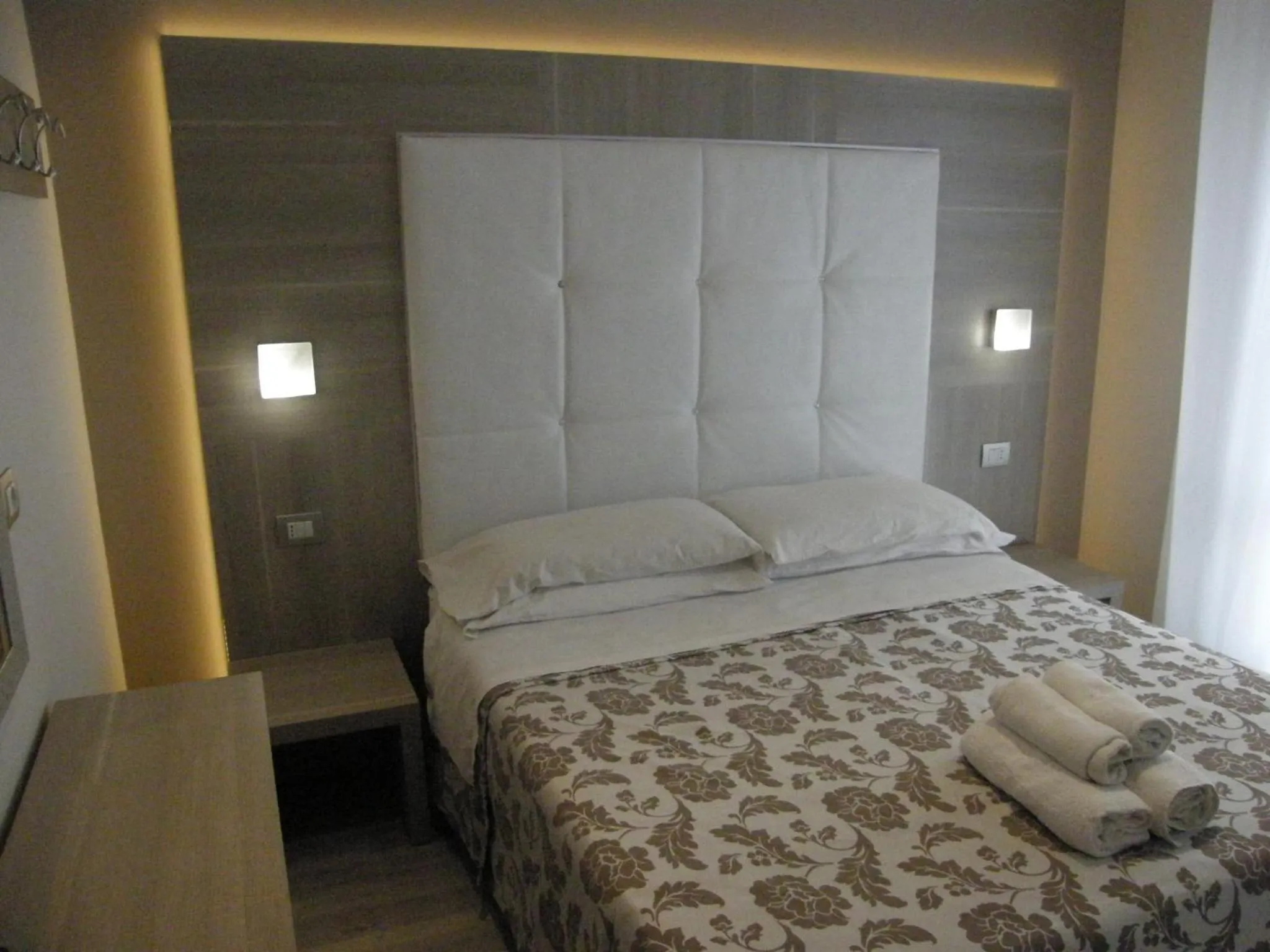 Photo of the whole room, Bed in Hotel Stefan Room & Breakfast