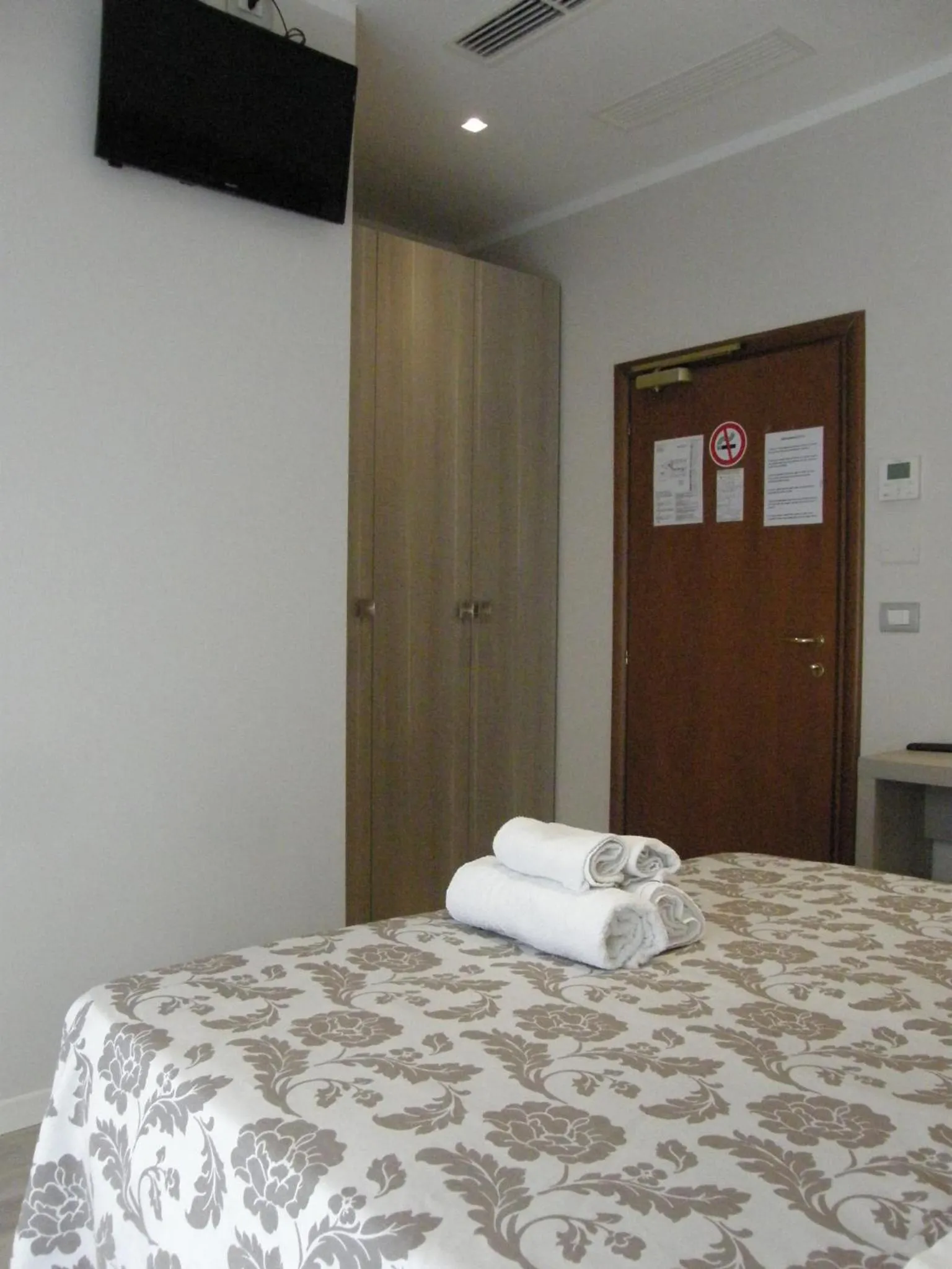 TV and multimedia, Bed in Hotel Stefan Room & Breakfast