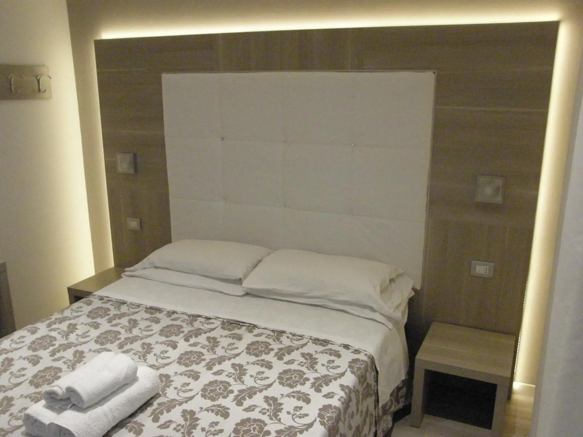 Bed in Hotel Stefan Room & Breakfast