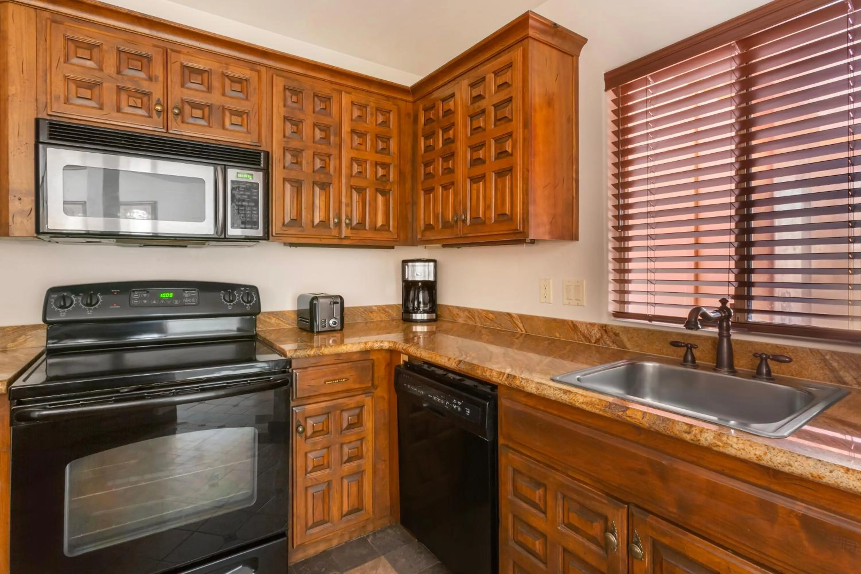 Coffee/tea facilities in Hilton Vacation Club Sedona Summit