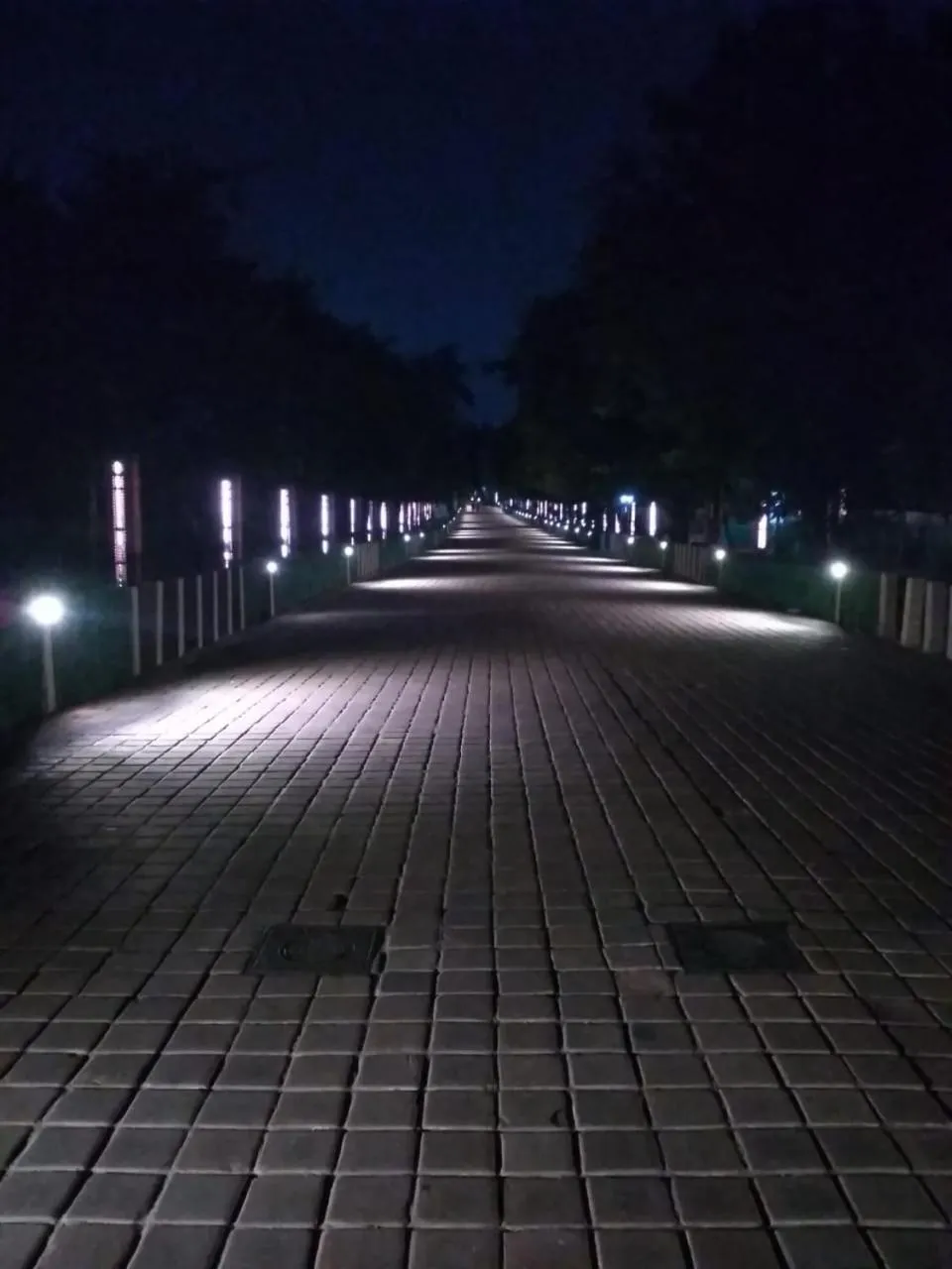 Night in Big Brother hostel Hotel