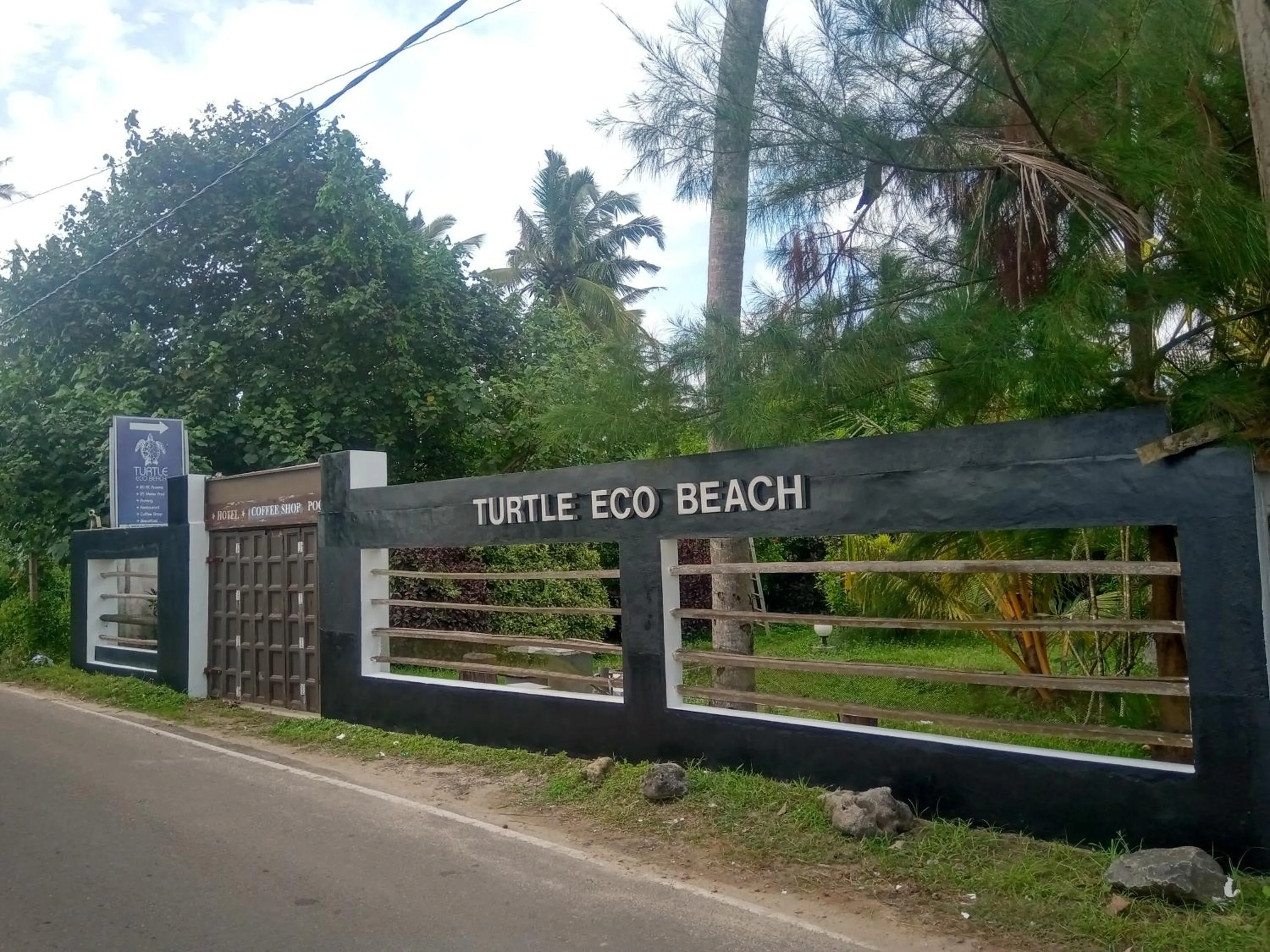 Facade/entrance in Turtle Eco Beach