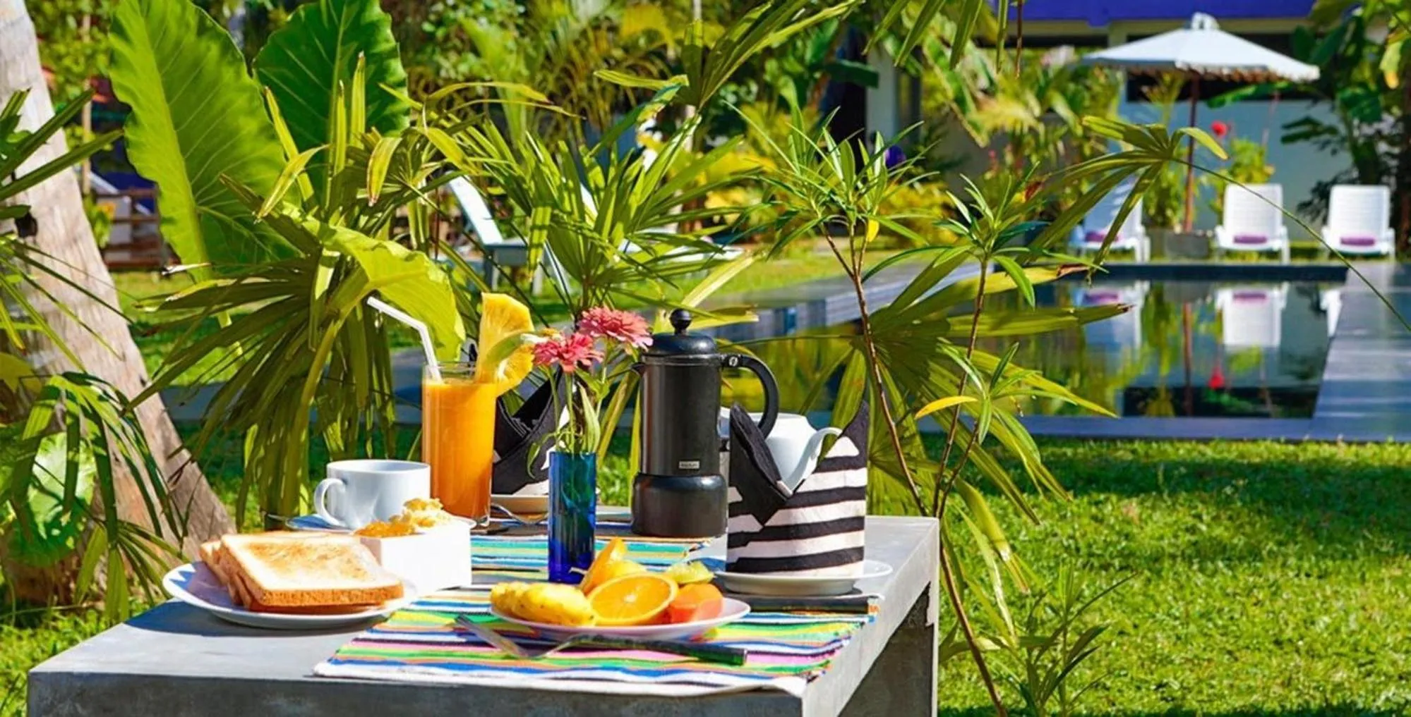 Breakfast in Turtle Eco Beach