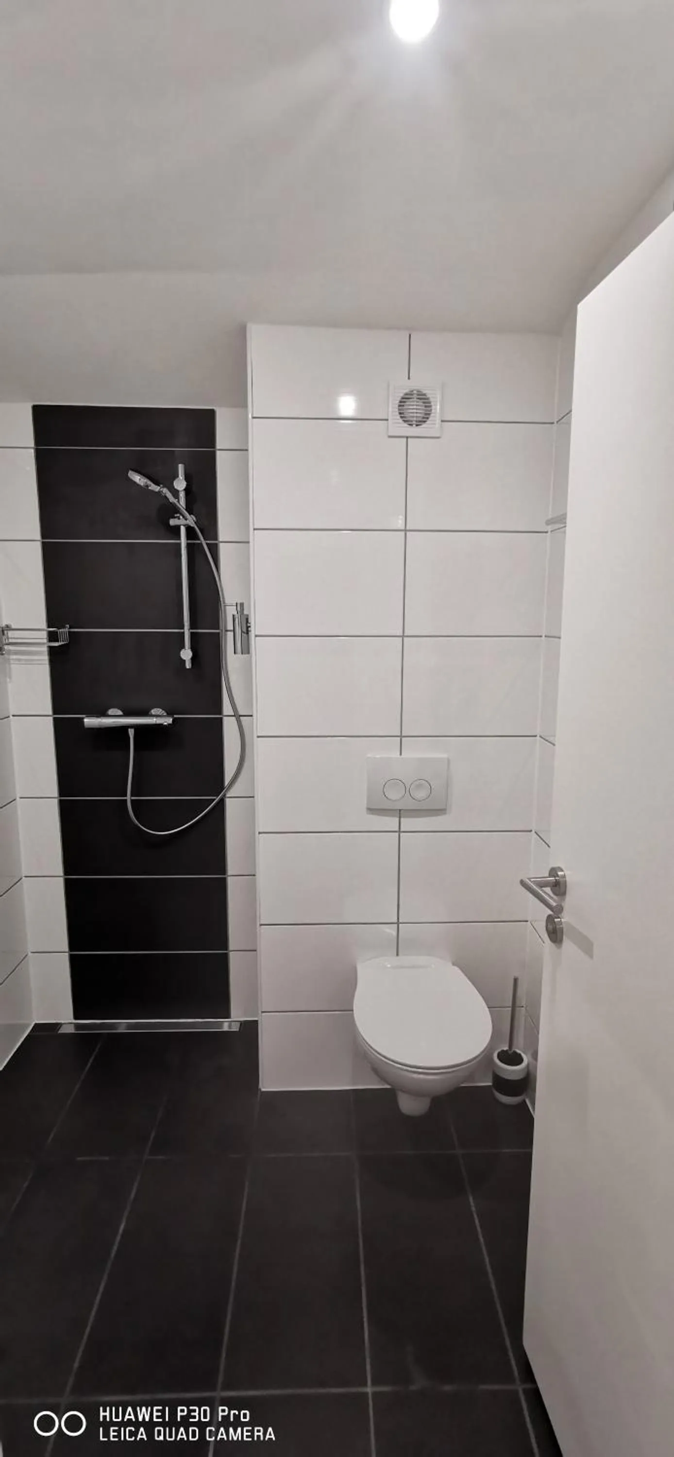 Bathroom in Pension Alpina