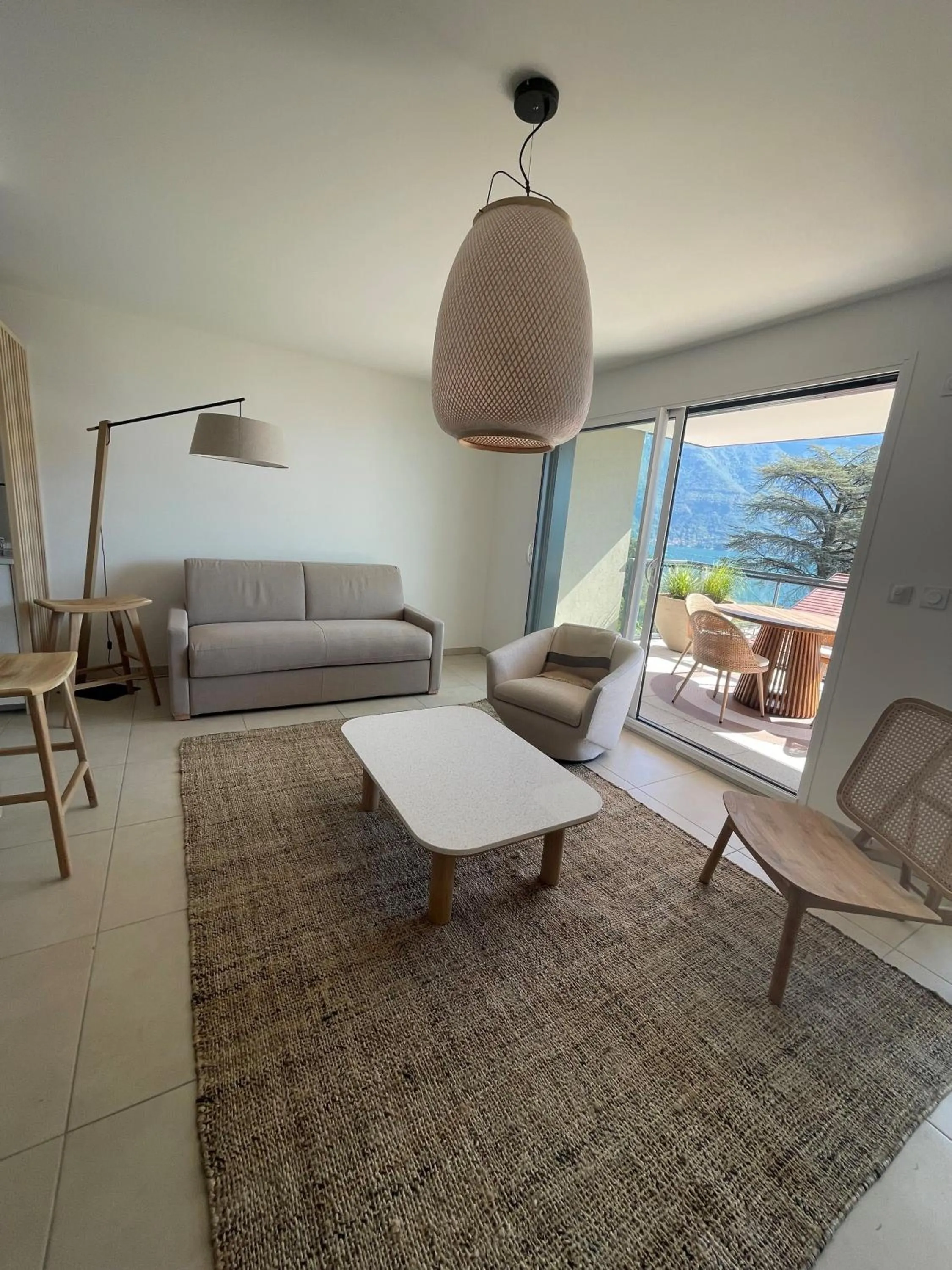 Seating area in Hôtel Beauregard, The Originals Relais