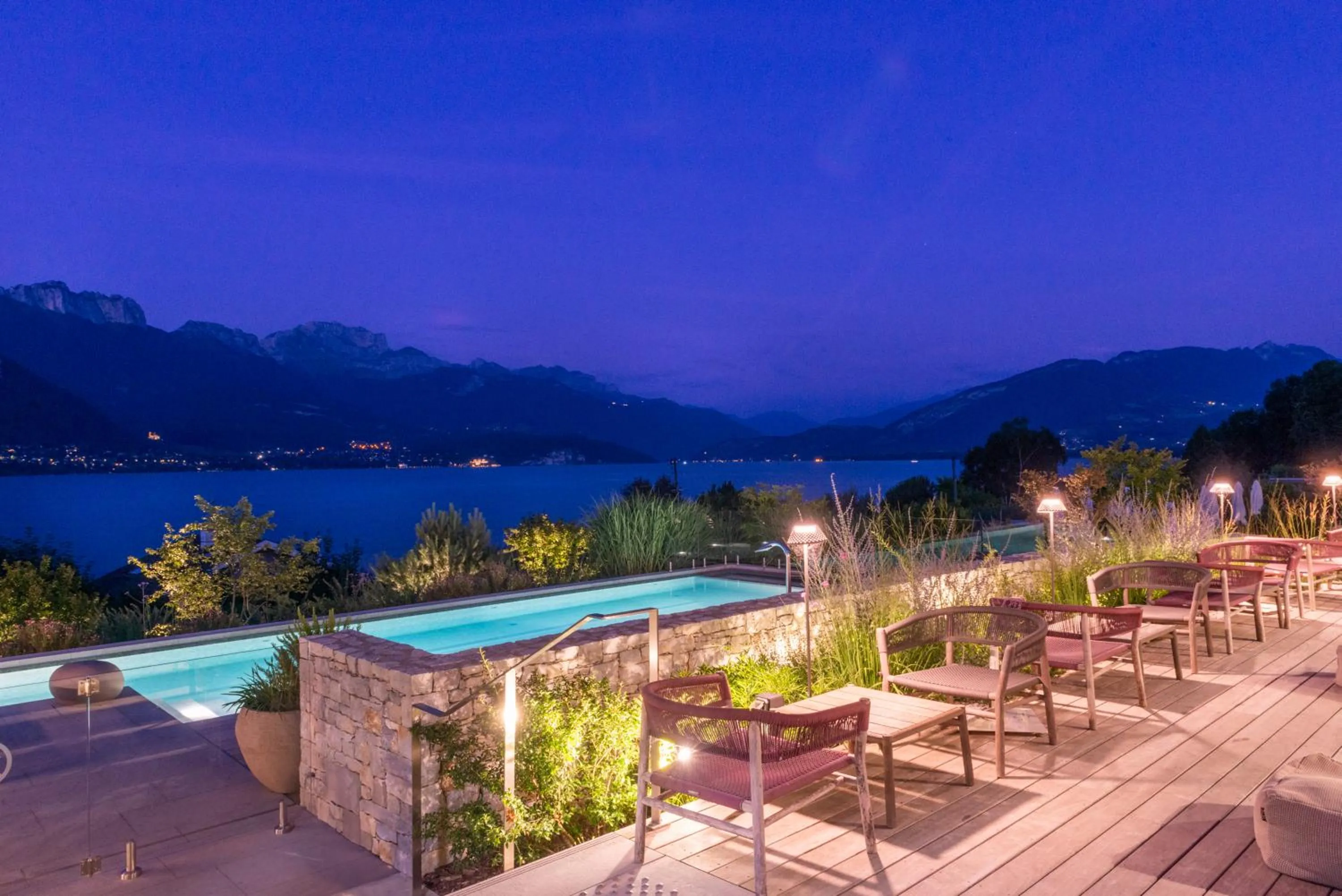 Swimming pool in Hôtel Beauregard, The Originals Relais