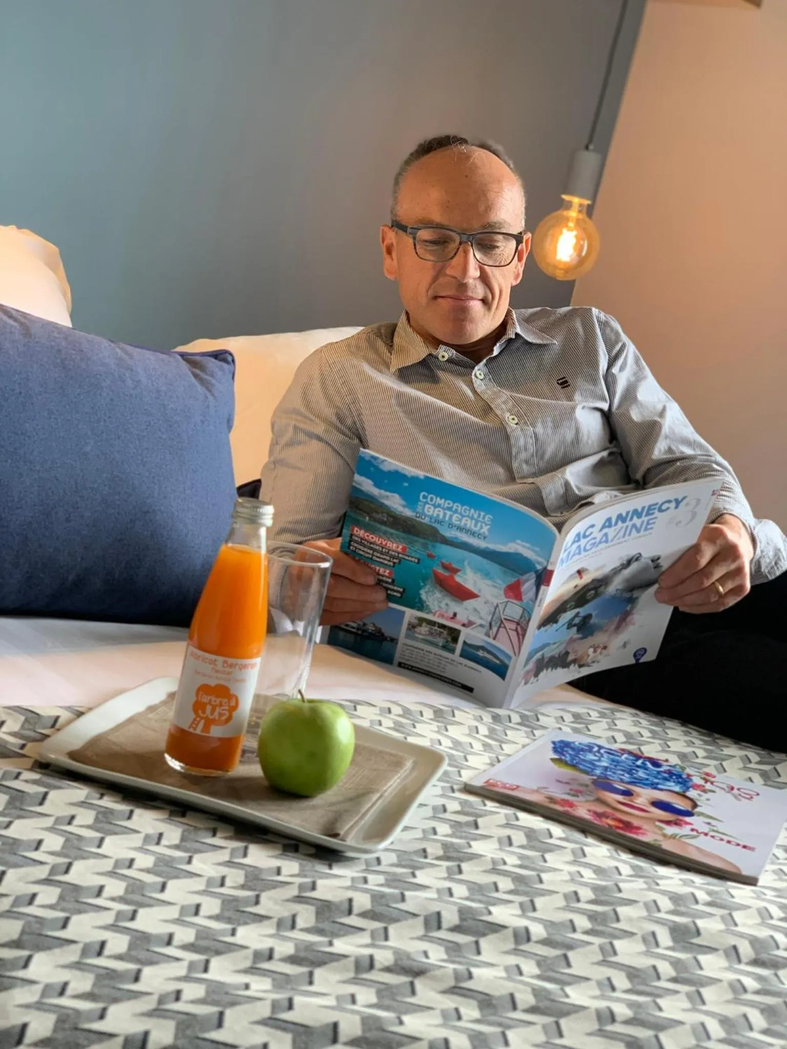 Staff in Hôtel Beauregard, The Originals Relais