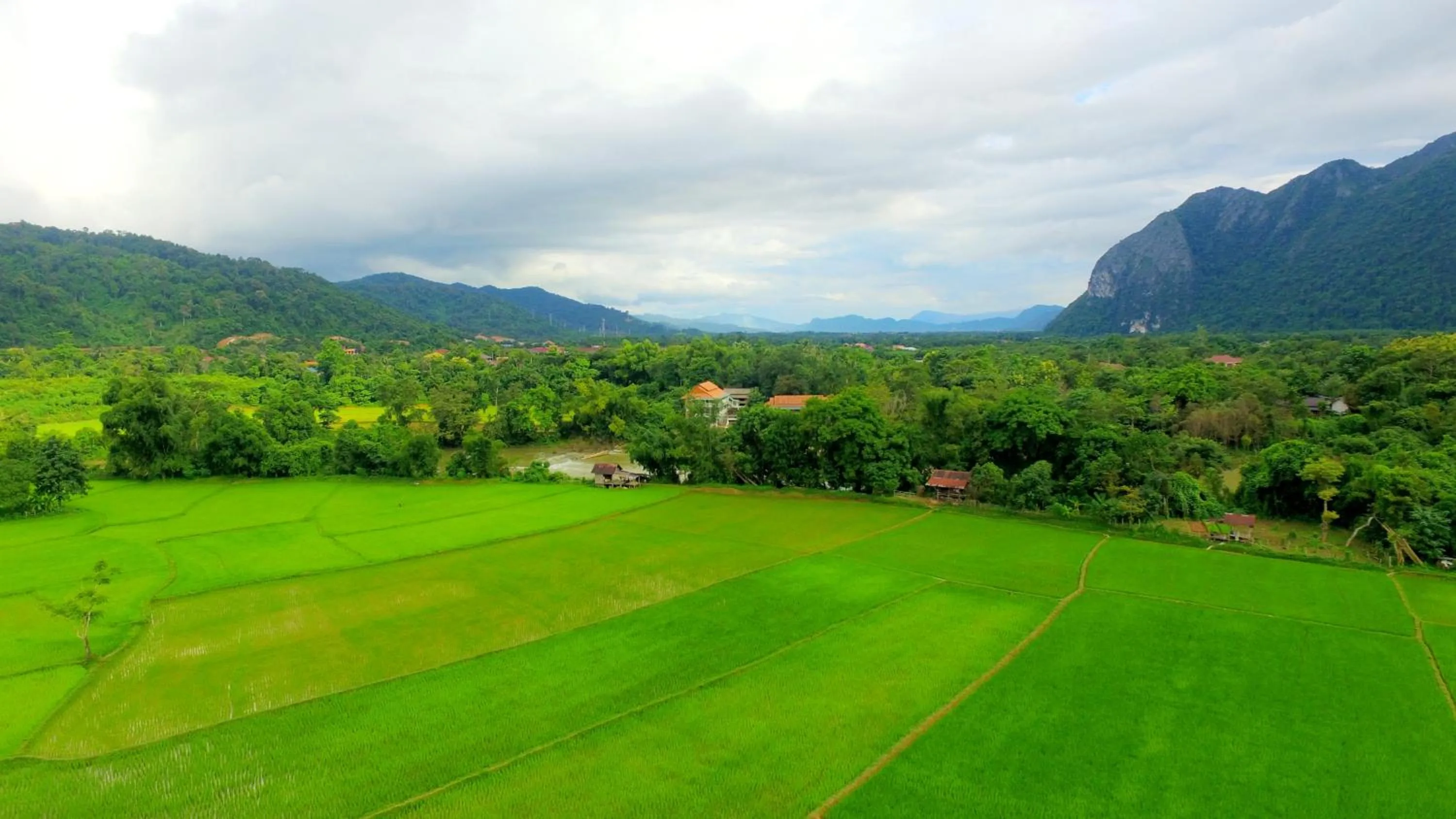 Vang Vieng Eco Lodge