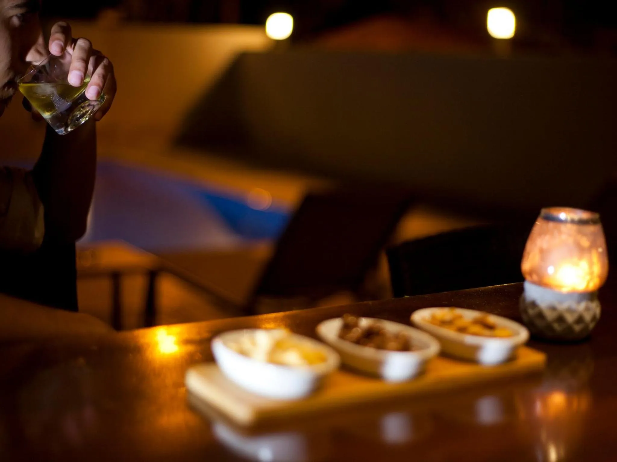 Drinks in Montana Hotel