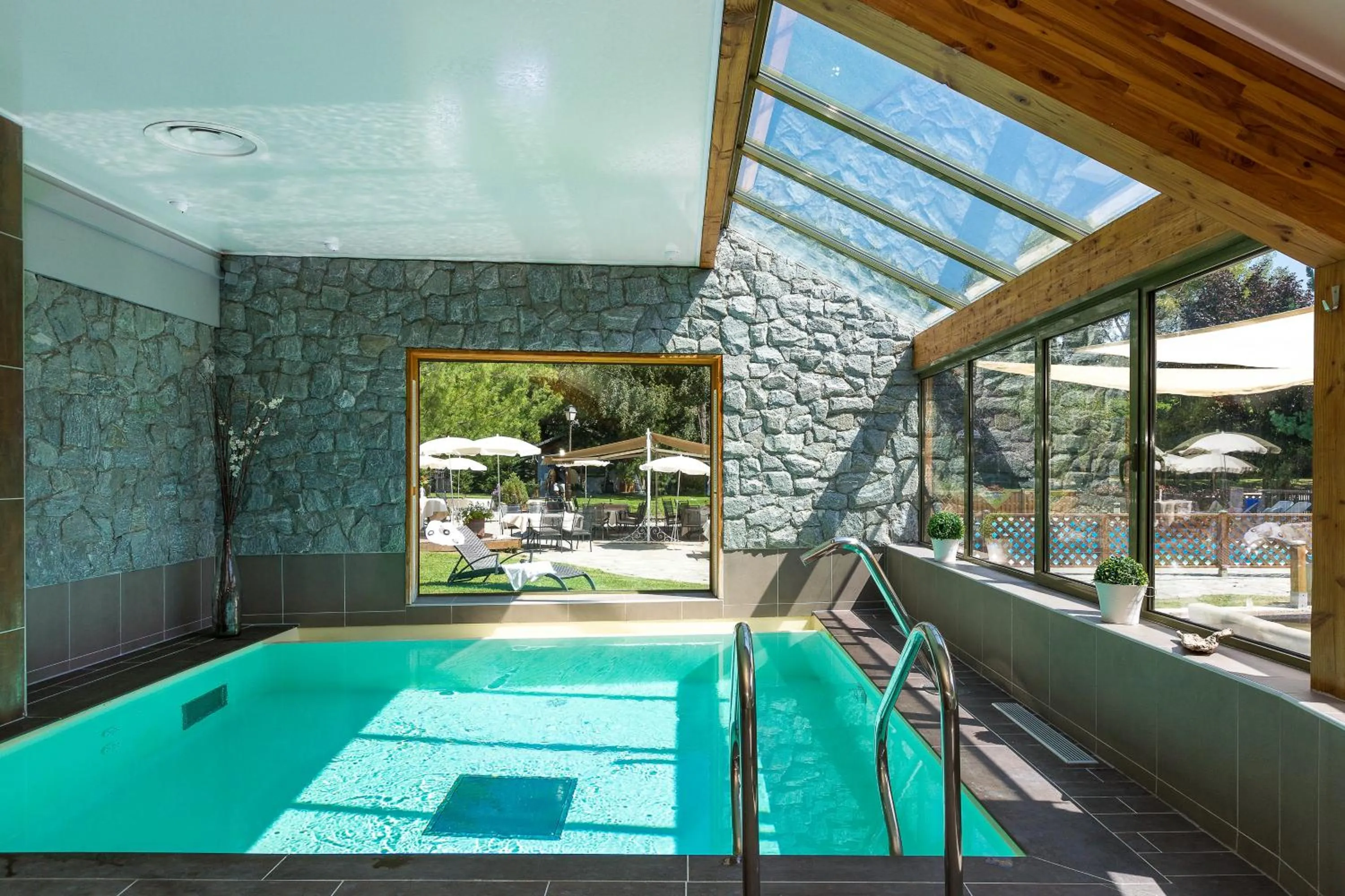 Spa and wellness centre/facilities in Hôtel & Spa Les Bartavelles