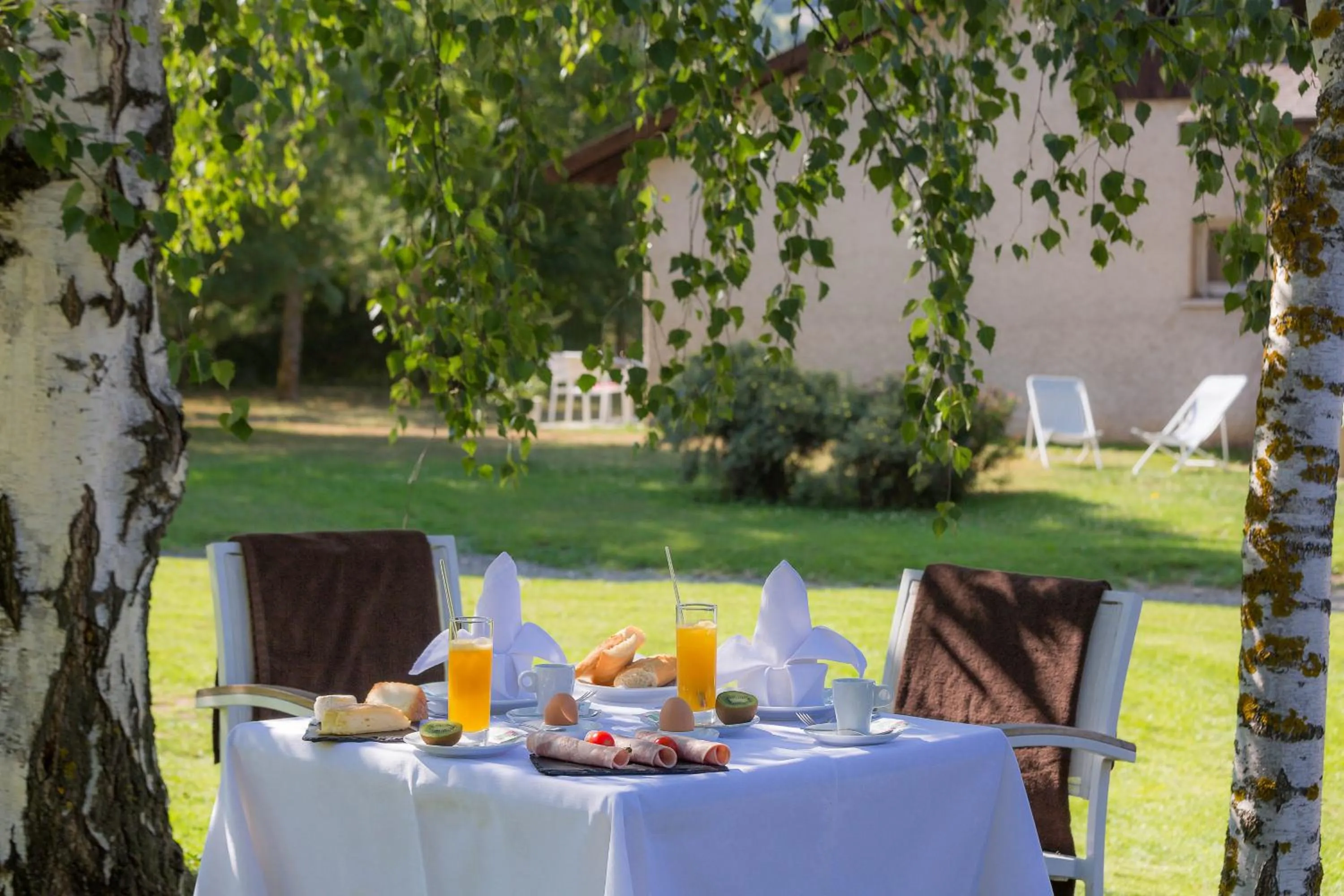 Breakfast in Hôtel & Spa Les Bartavelles