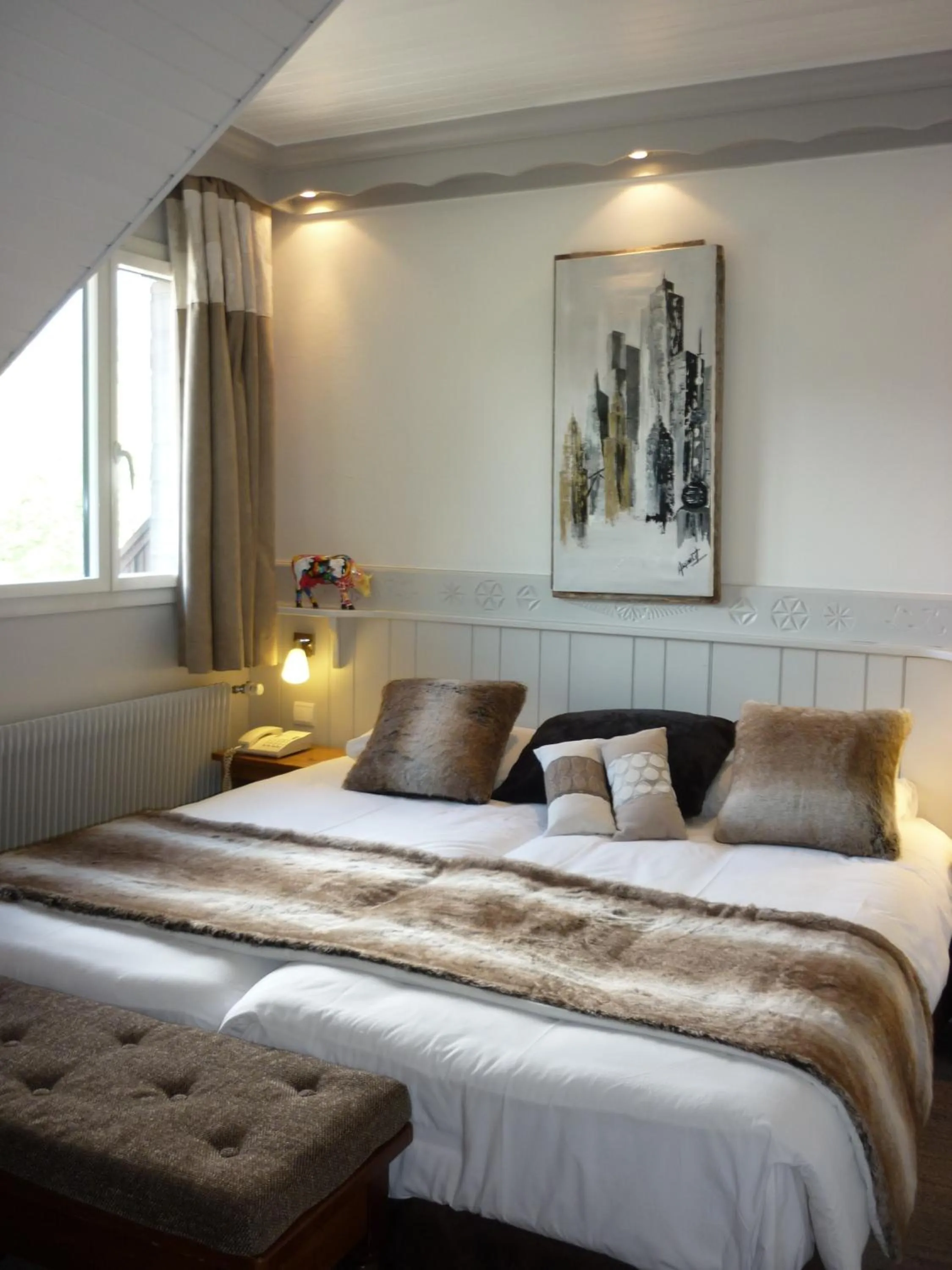 Photo of the whole room, Bed in Hôtel & Spa Les Bartavelles