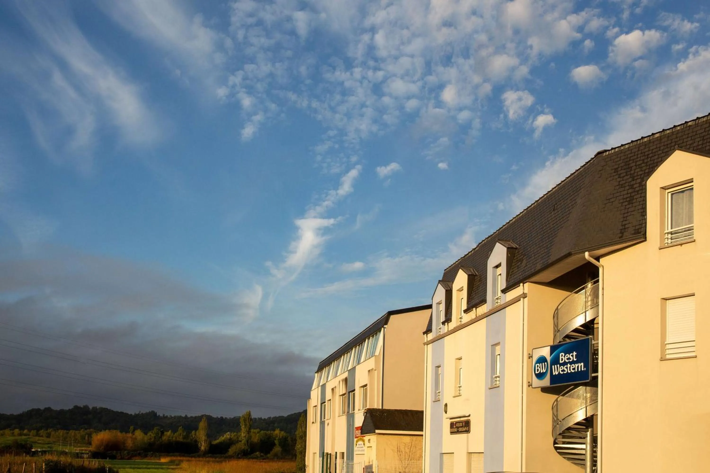 Property building in Best Western Hotel & SPA Pau Lescar Aeroport
