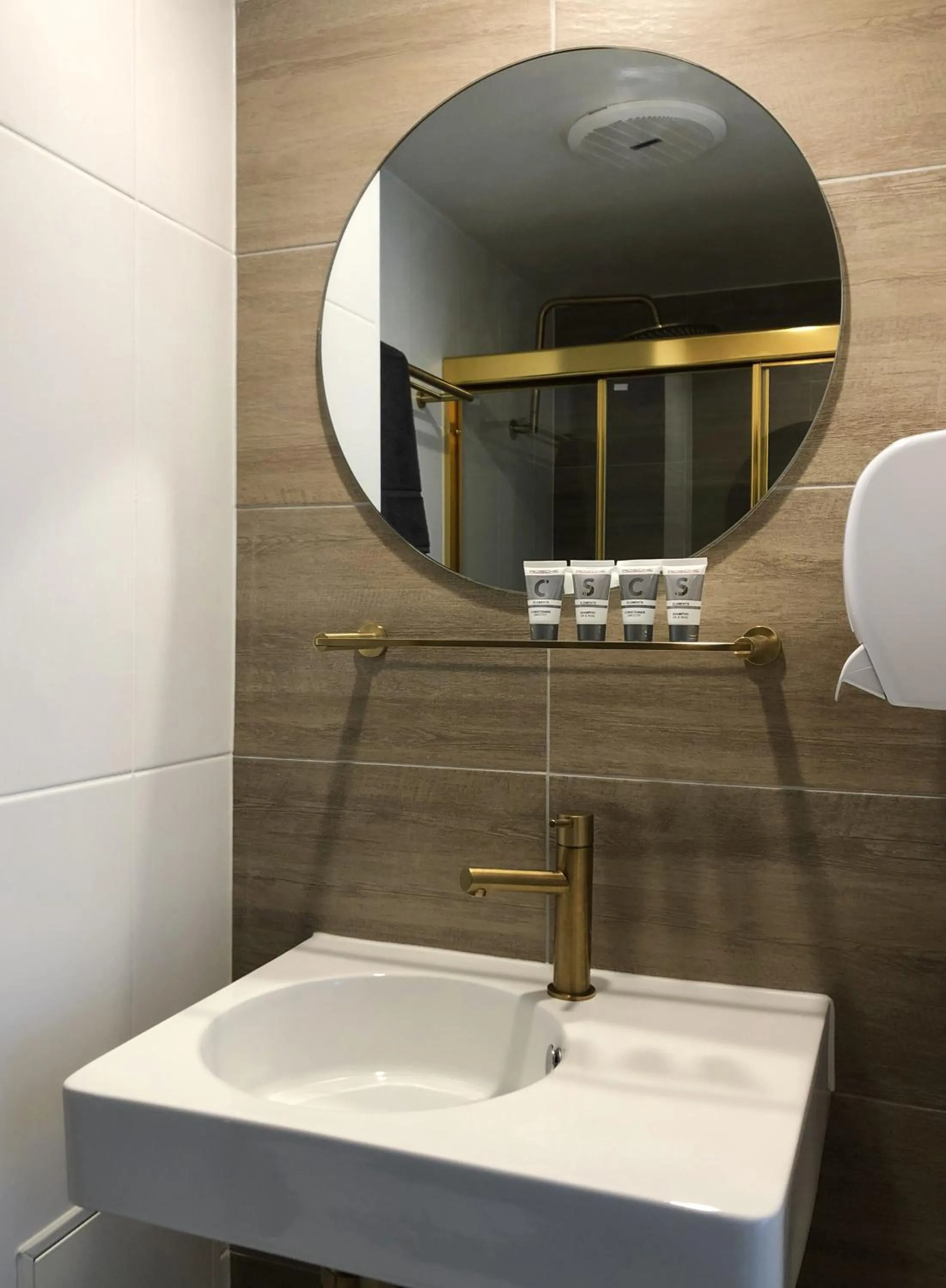 Bathroom in Brisbane Quarters