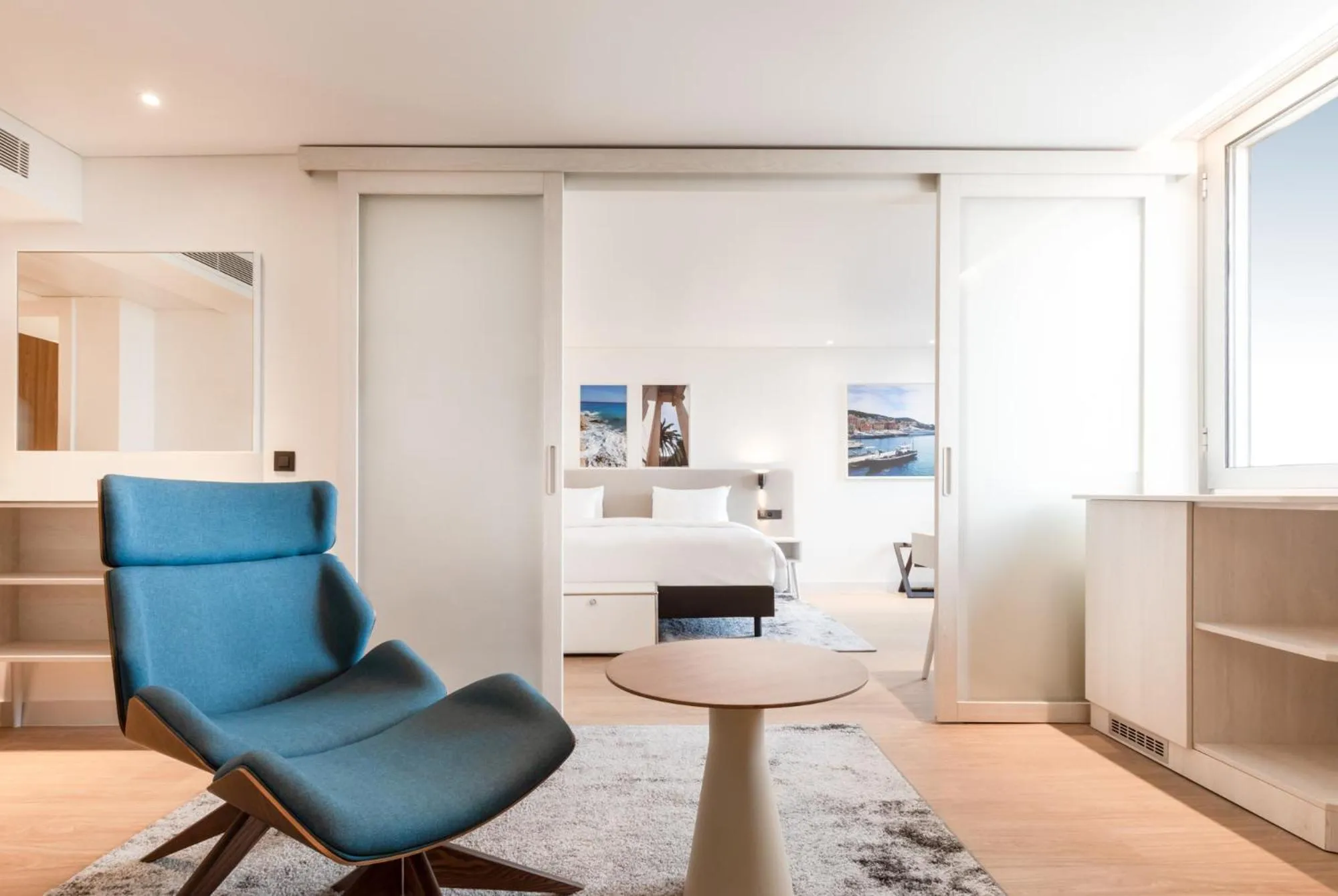 Living room in Radisson Hotel Nice Airport