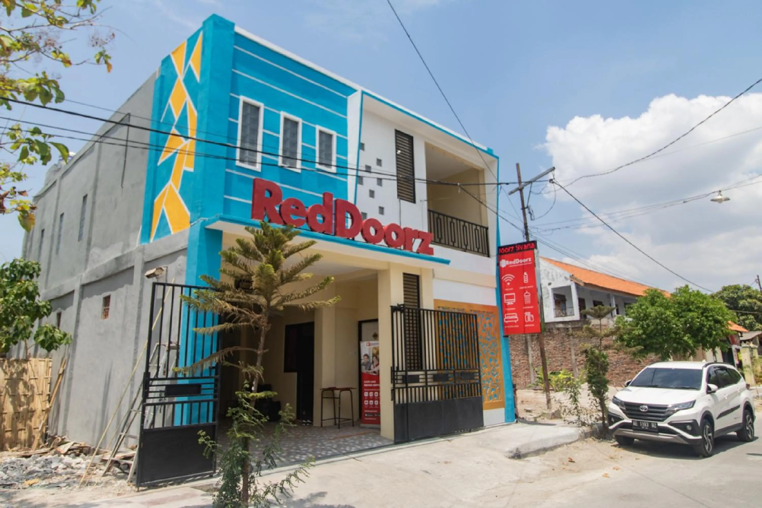 Property building in RedDoorz Syariah near Politeknik Negeri Madiun