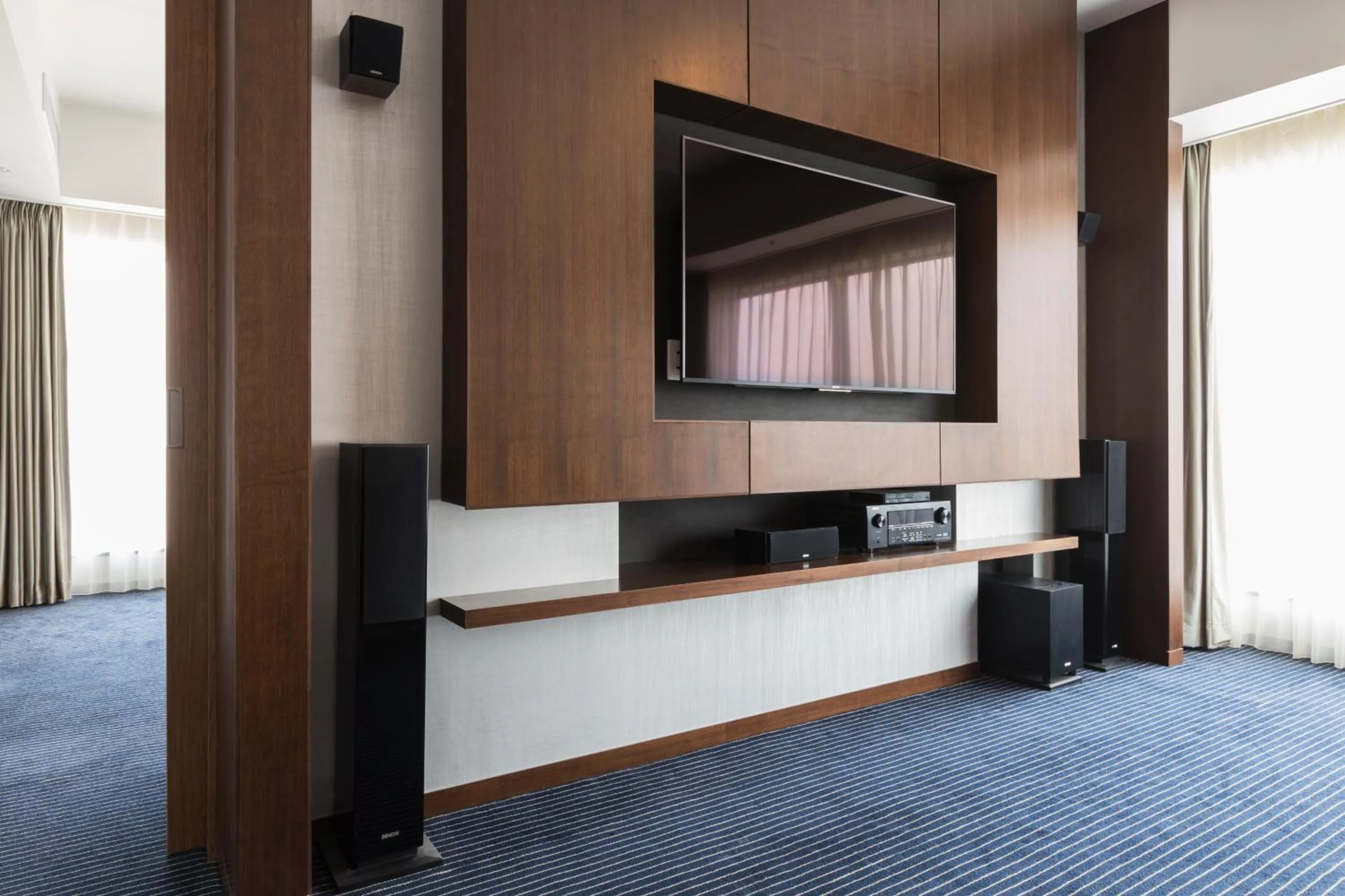 TV and multimedia in Hotel Metropolitan Kawasaki