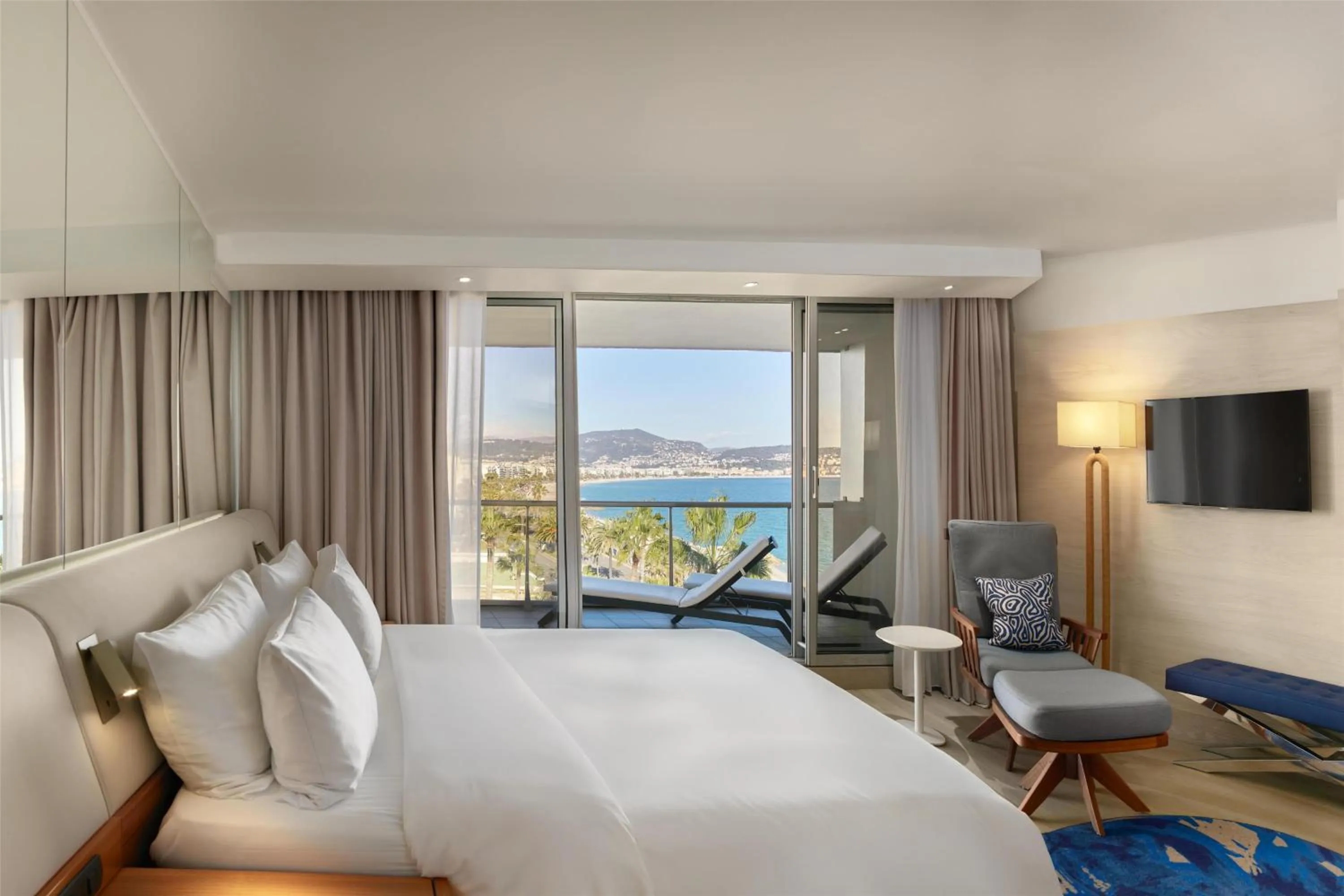 Photo of the whole room, Bed in Radisson Blu Hotel Nice