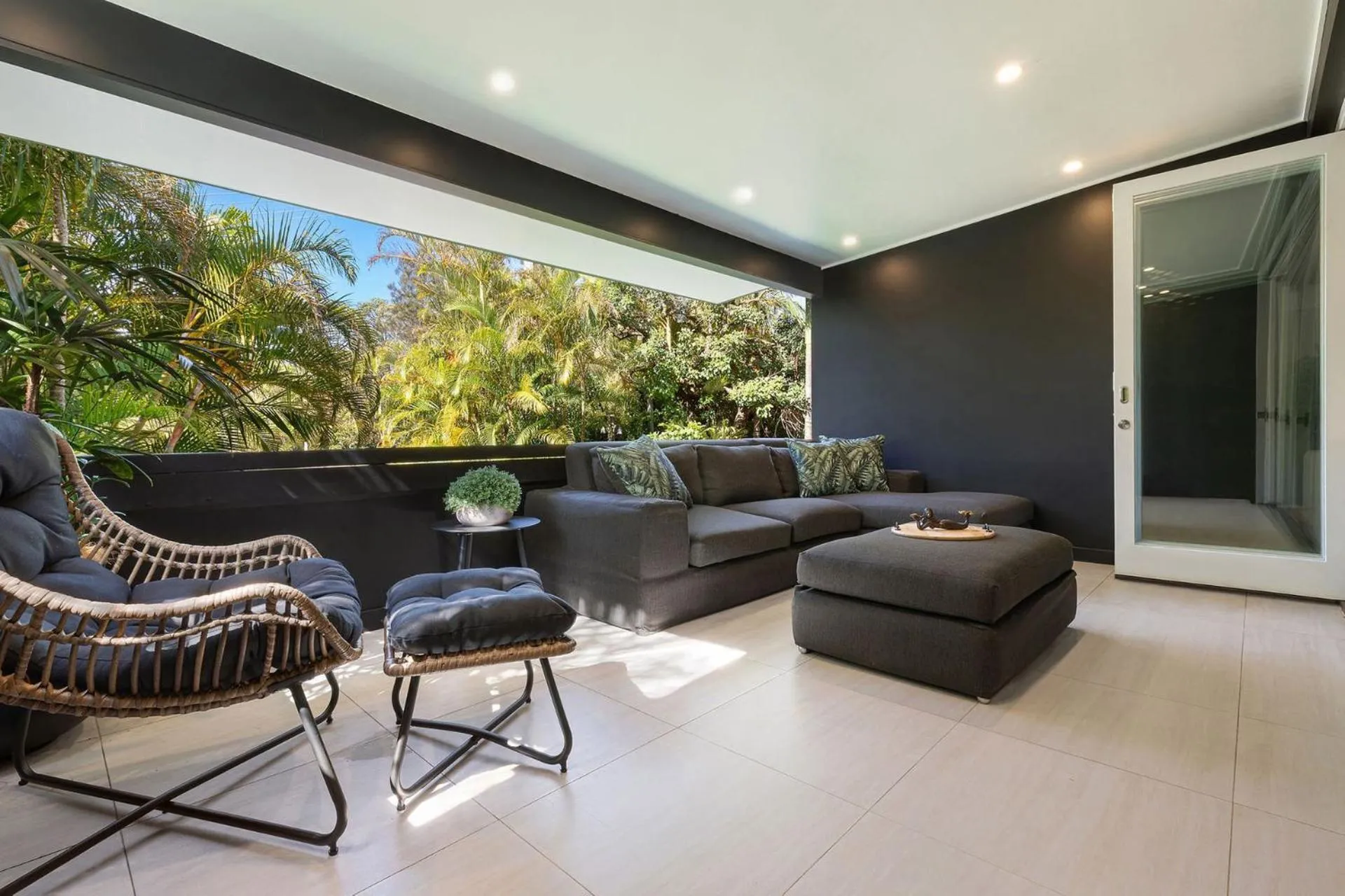 Seating area in A Perfect Stay - Arya