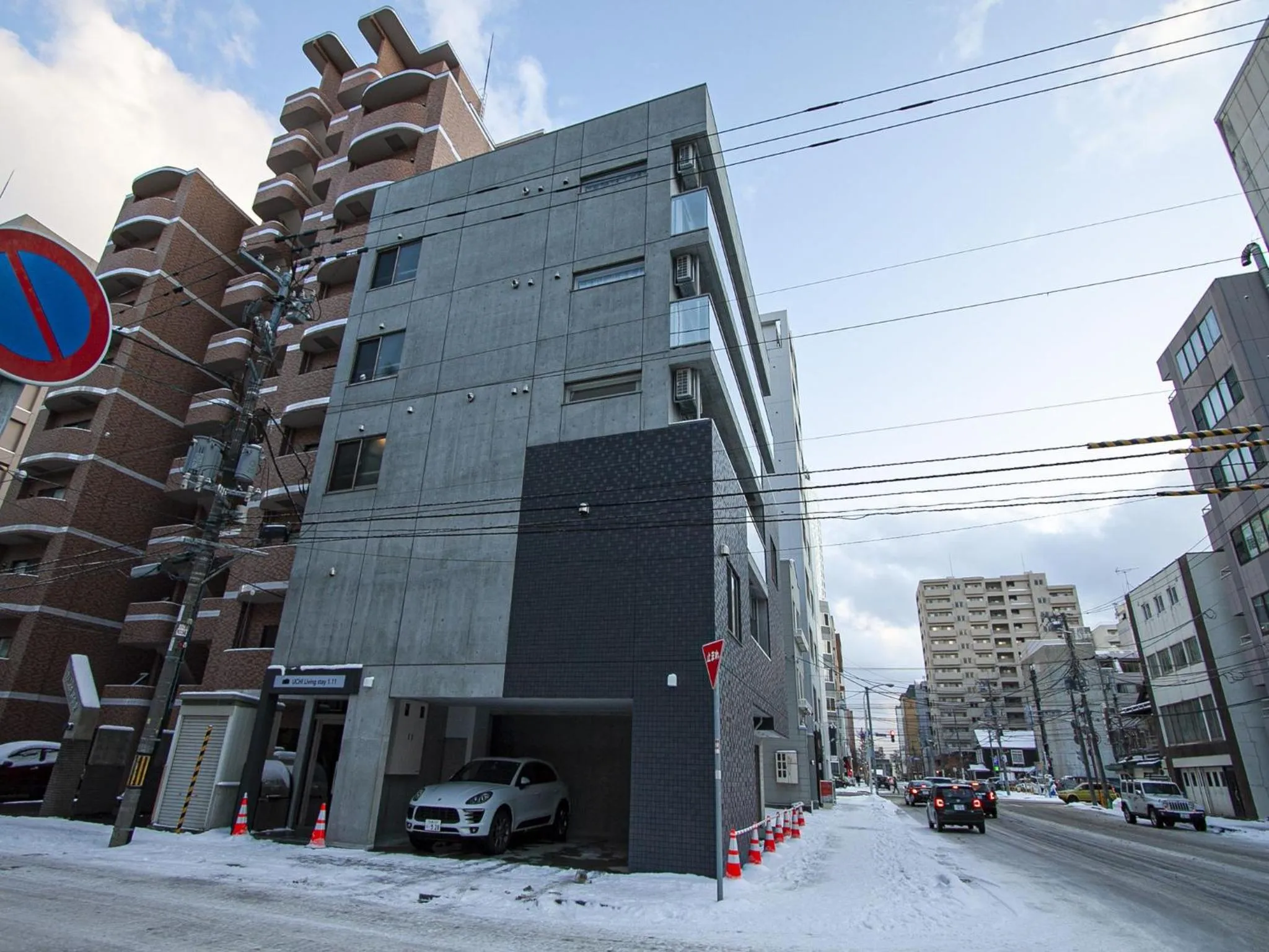Property building in UCHI Living stay Odori 11